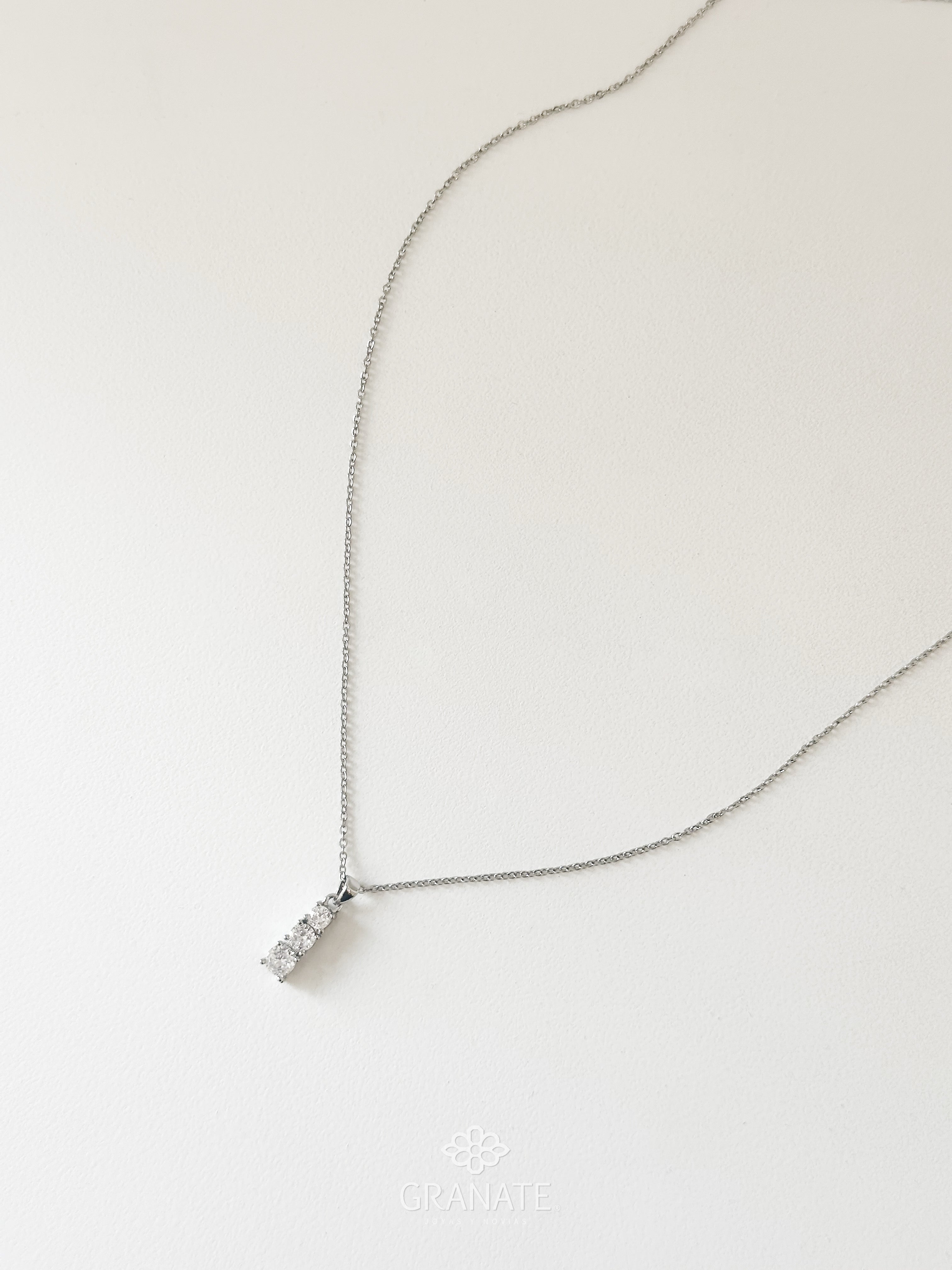 Collar Tres Zirconias