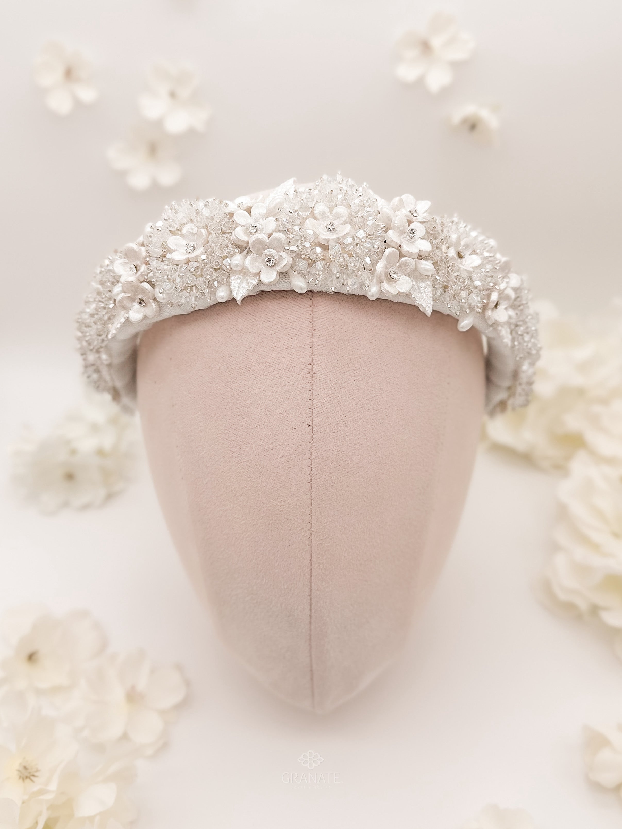 Diadema Bordada Becca