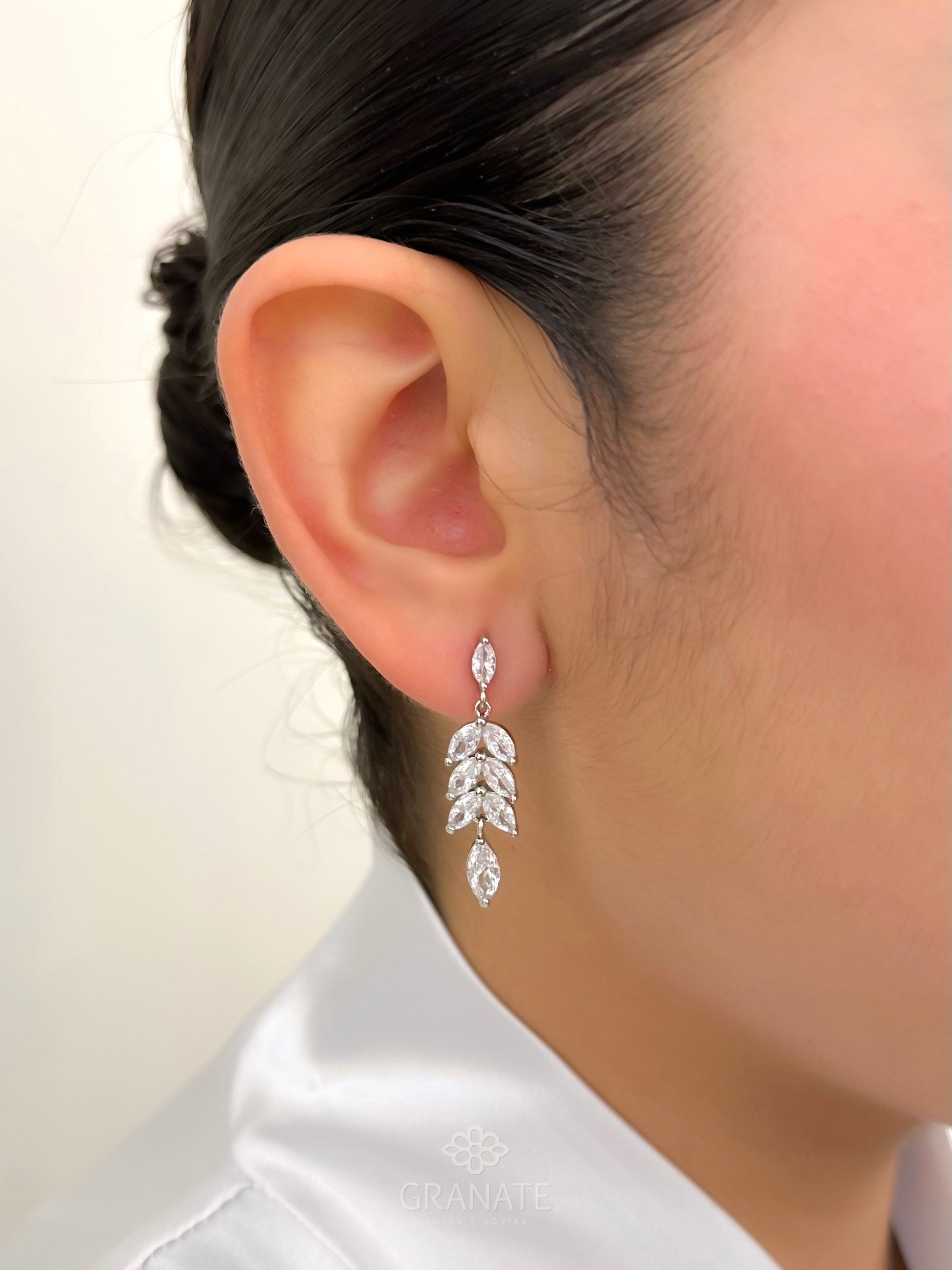 Aretes Hojitas Zirconia