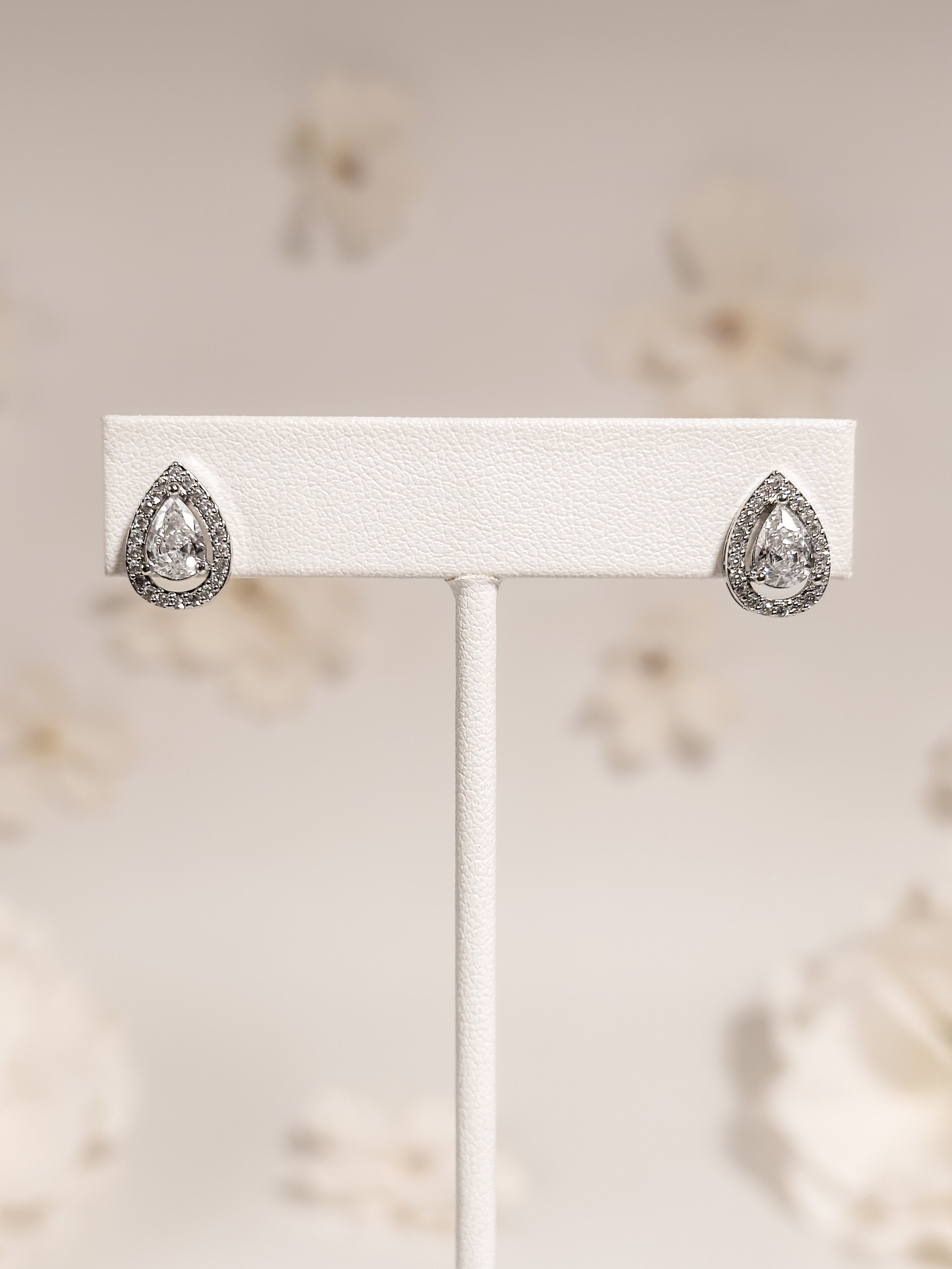 Aretes Gota Halo