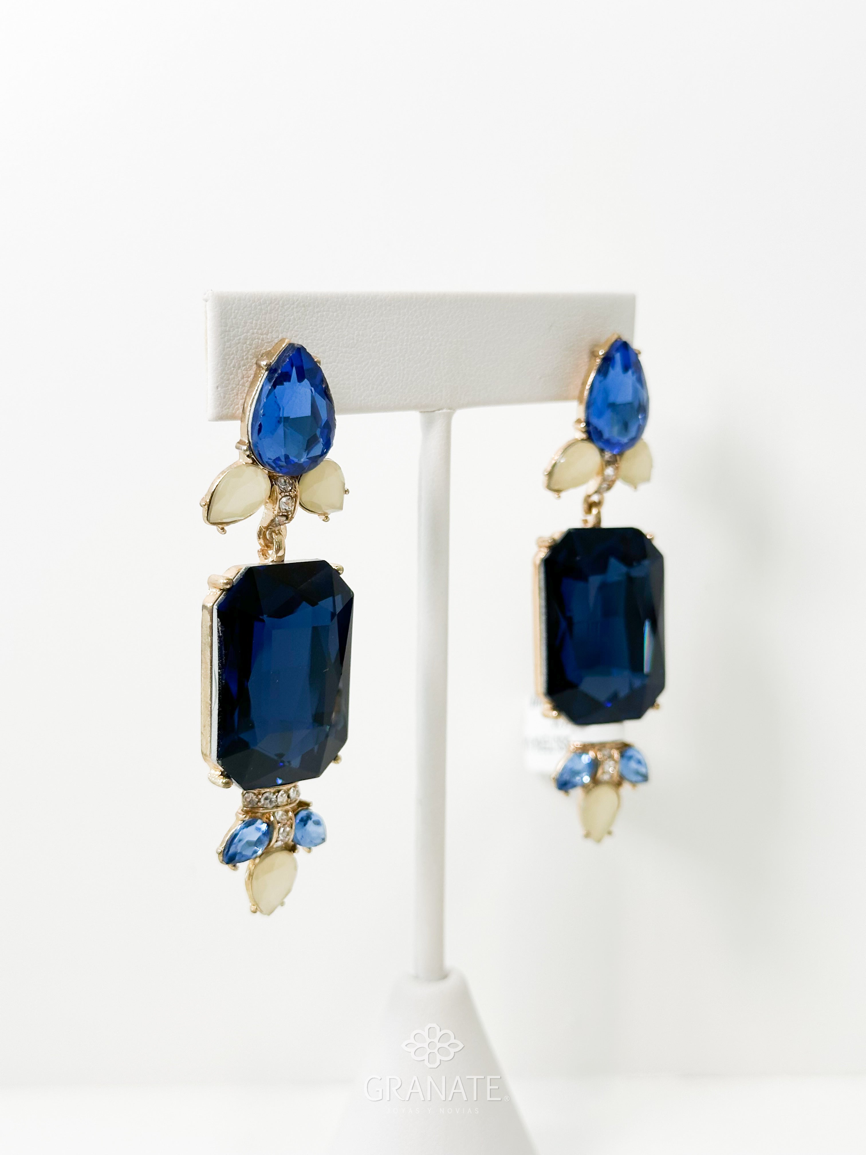 Aretes Marino