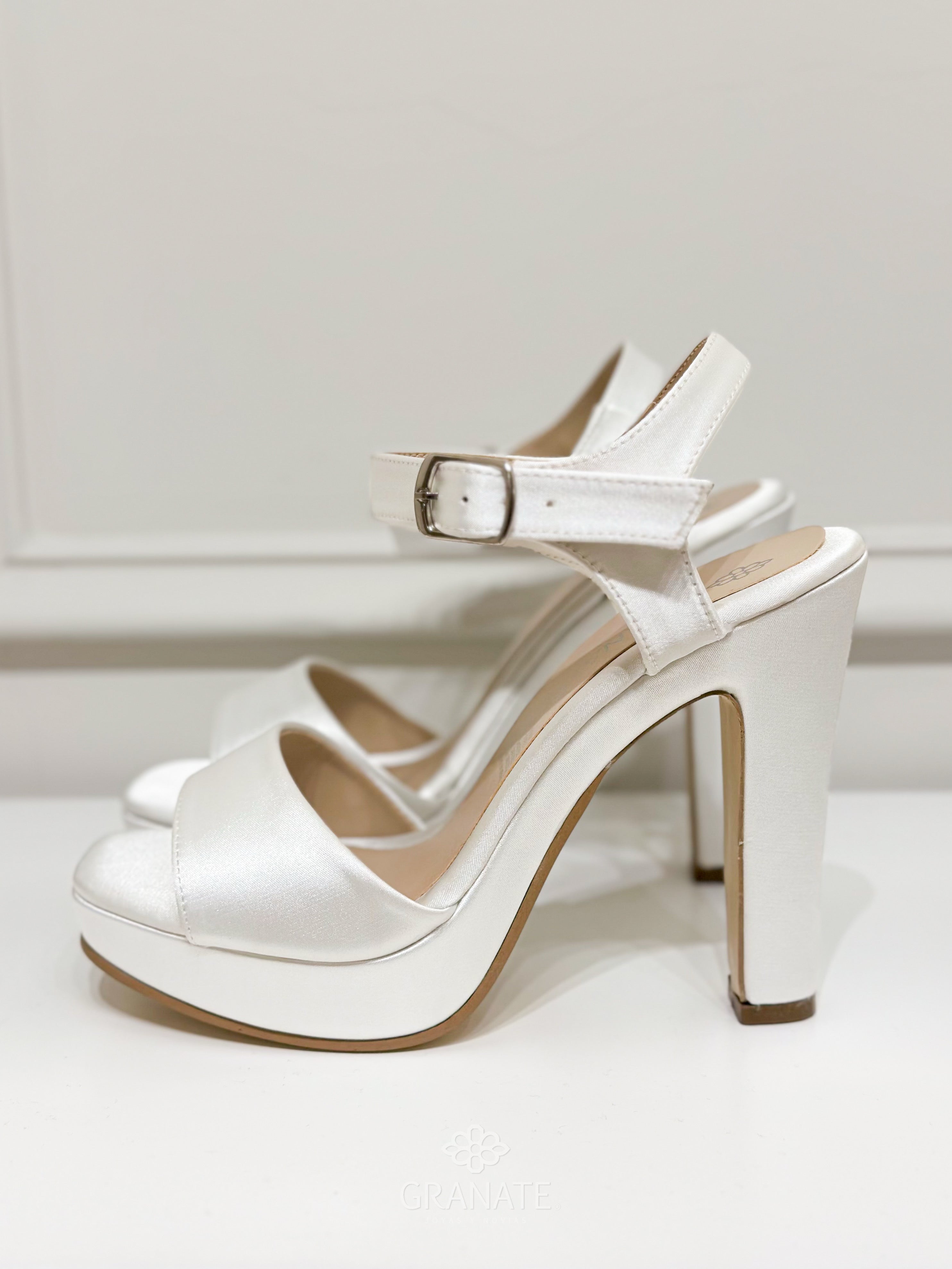 Sandalias Claudine Perla