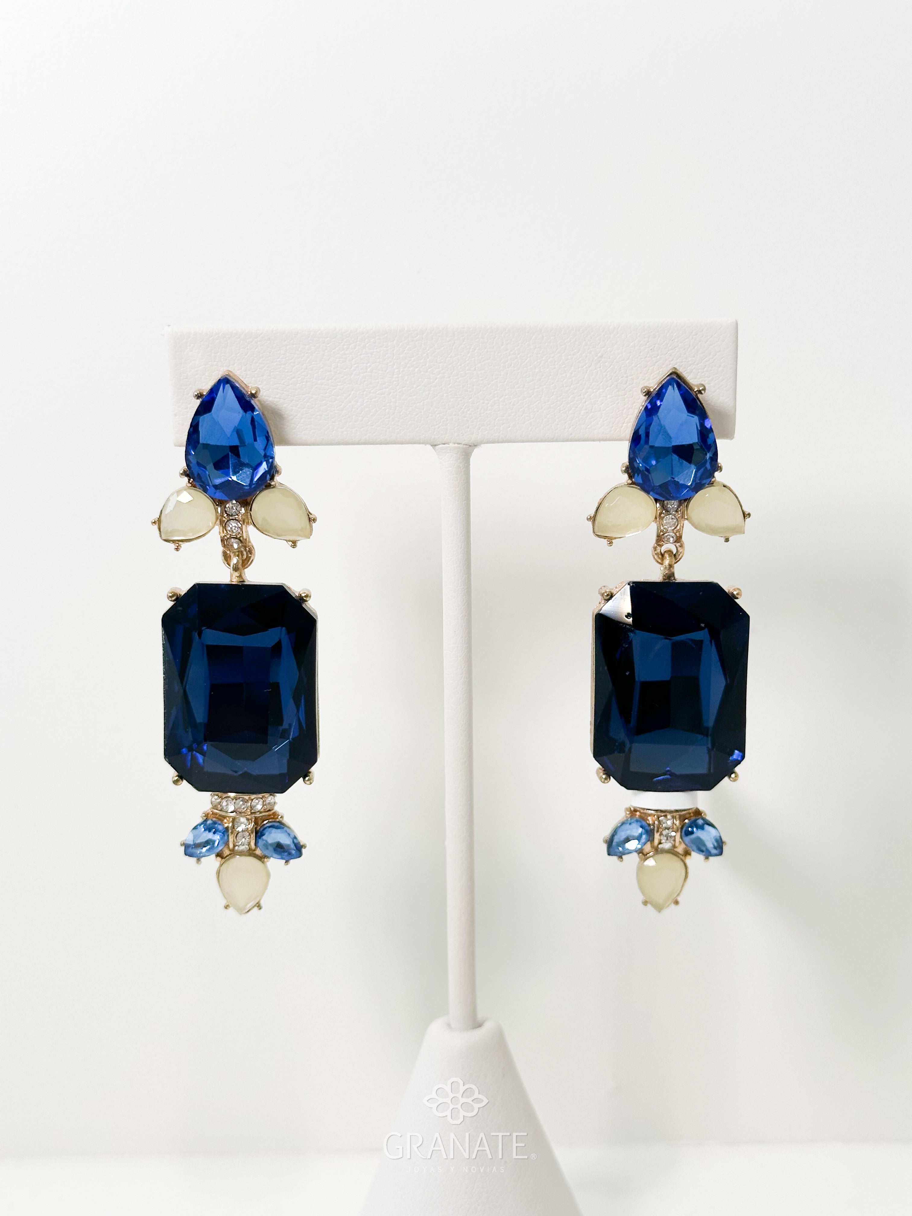 Aretes Marino