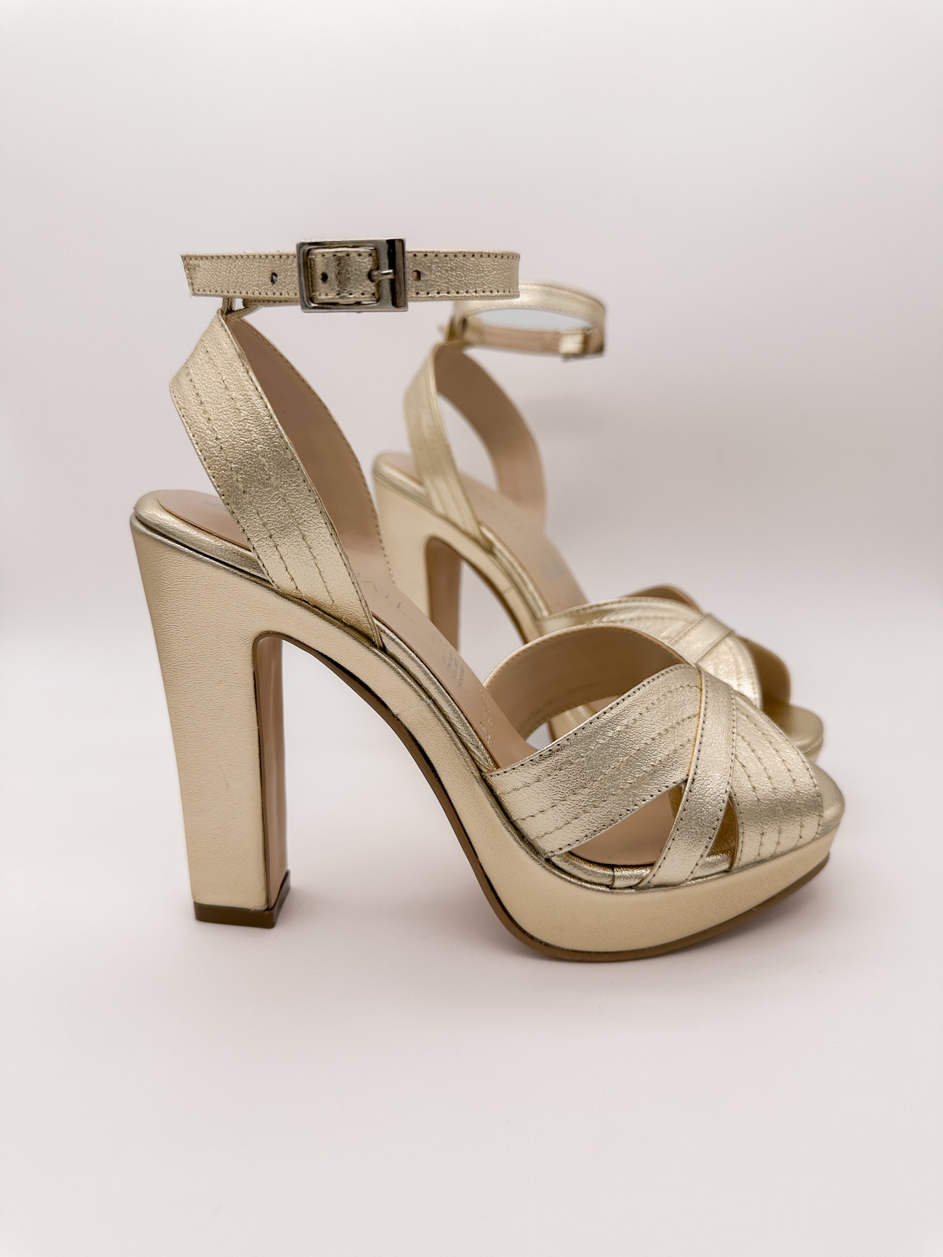 Sandalias Greta Piel Dorado