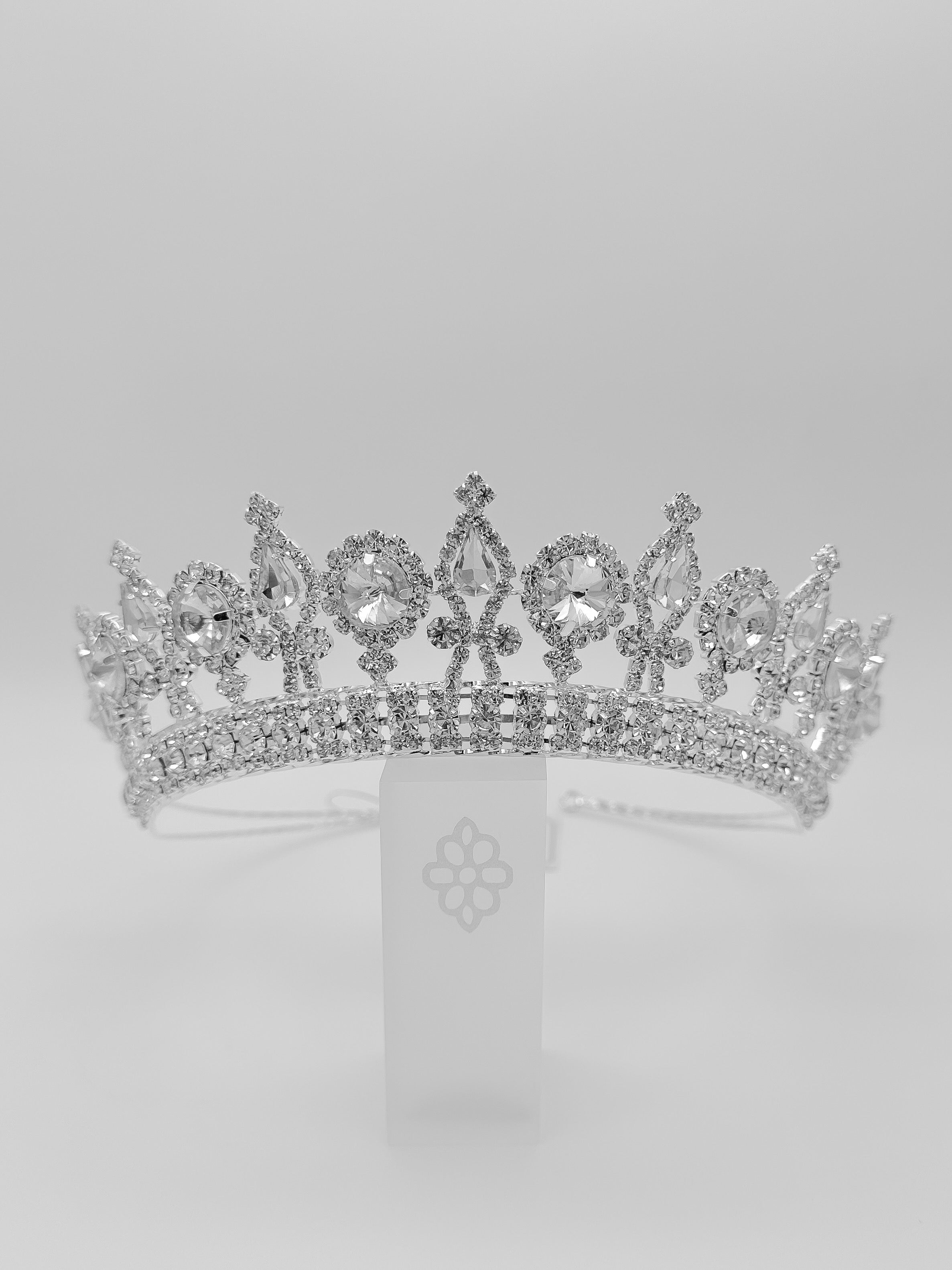 Corona María Leticia