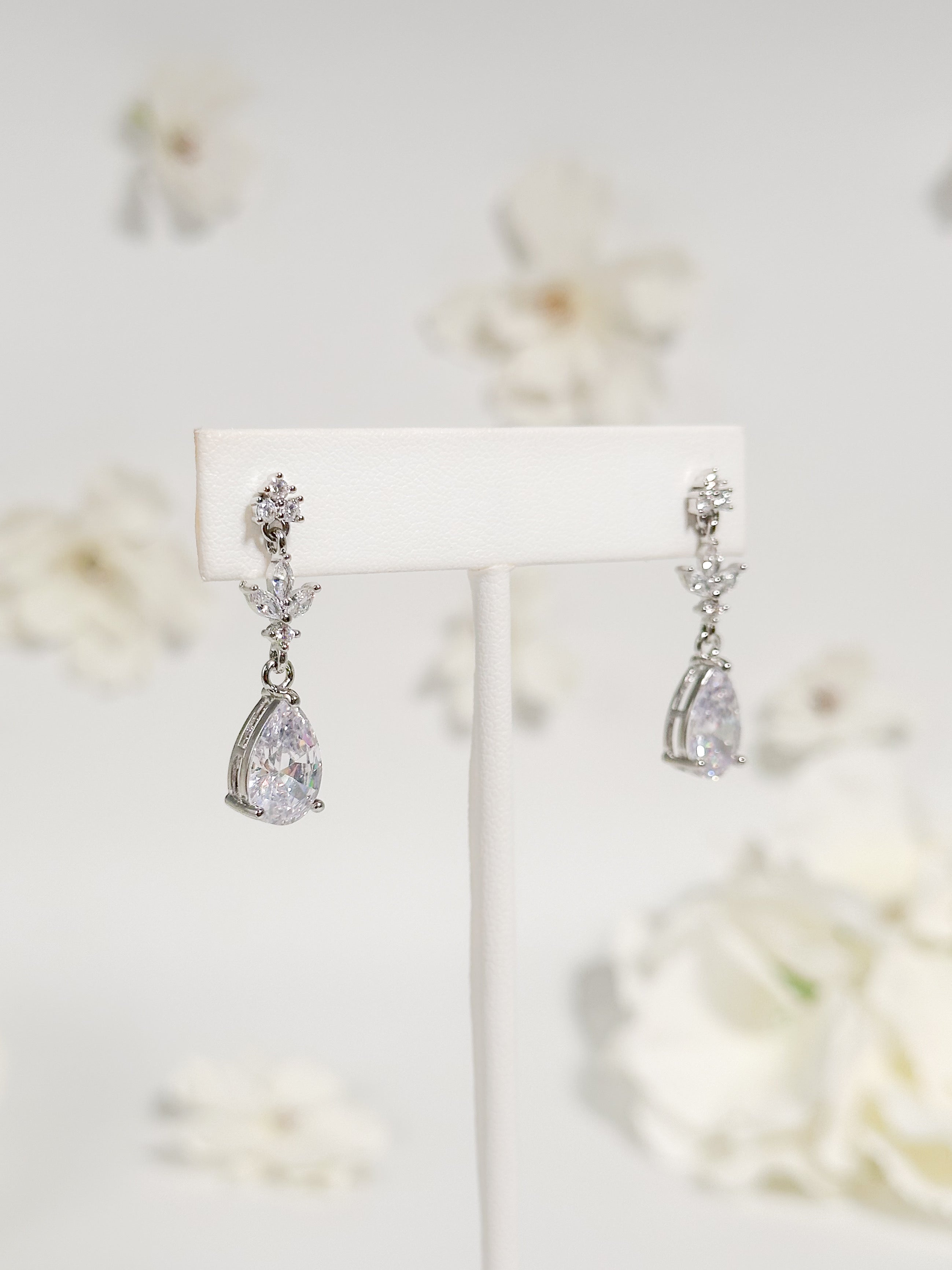Aretes Gota Colgante Circonia