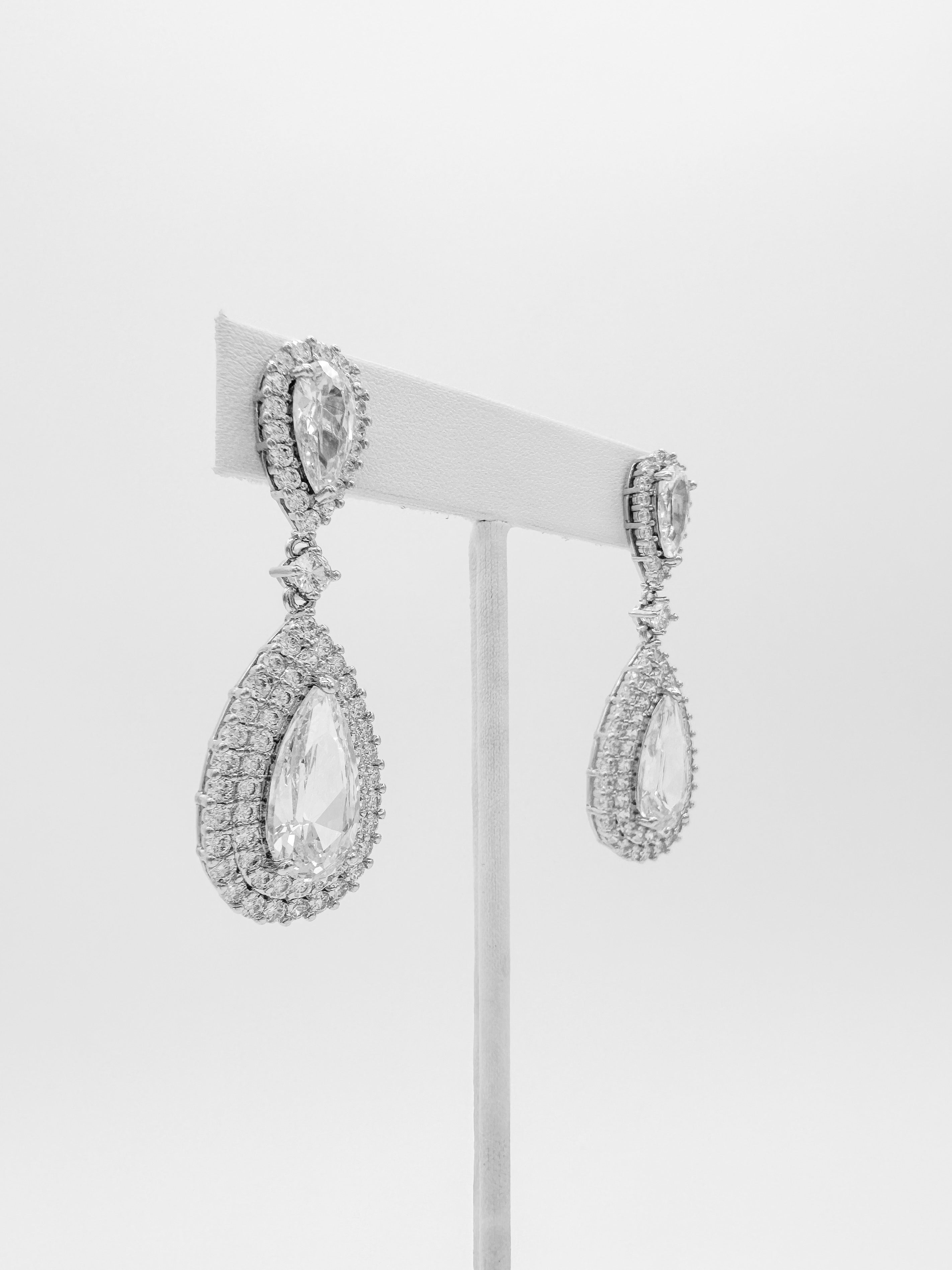 Aretes Gota Doble Halo