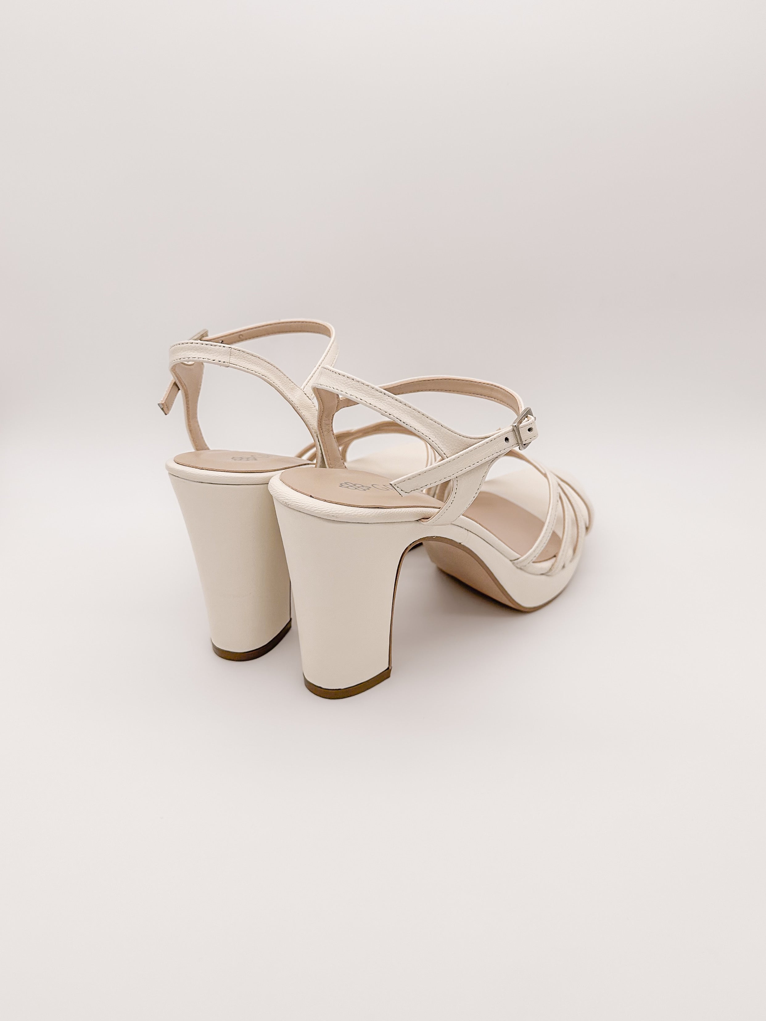 Sandalias Yann Piel Ivory