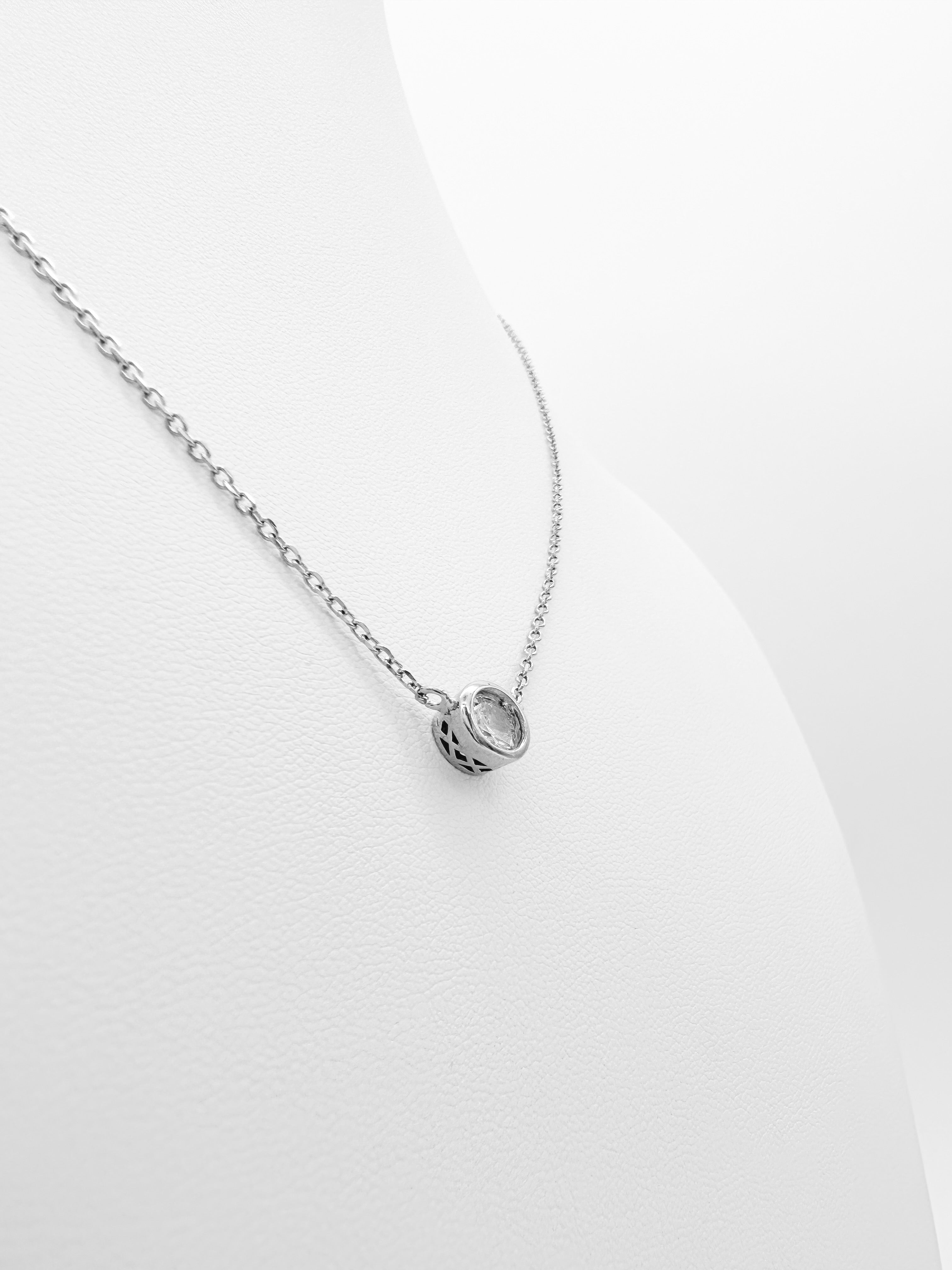 Collar Solitario Bisel de Plata