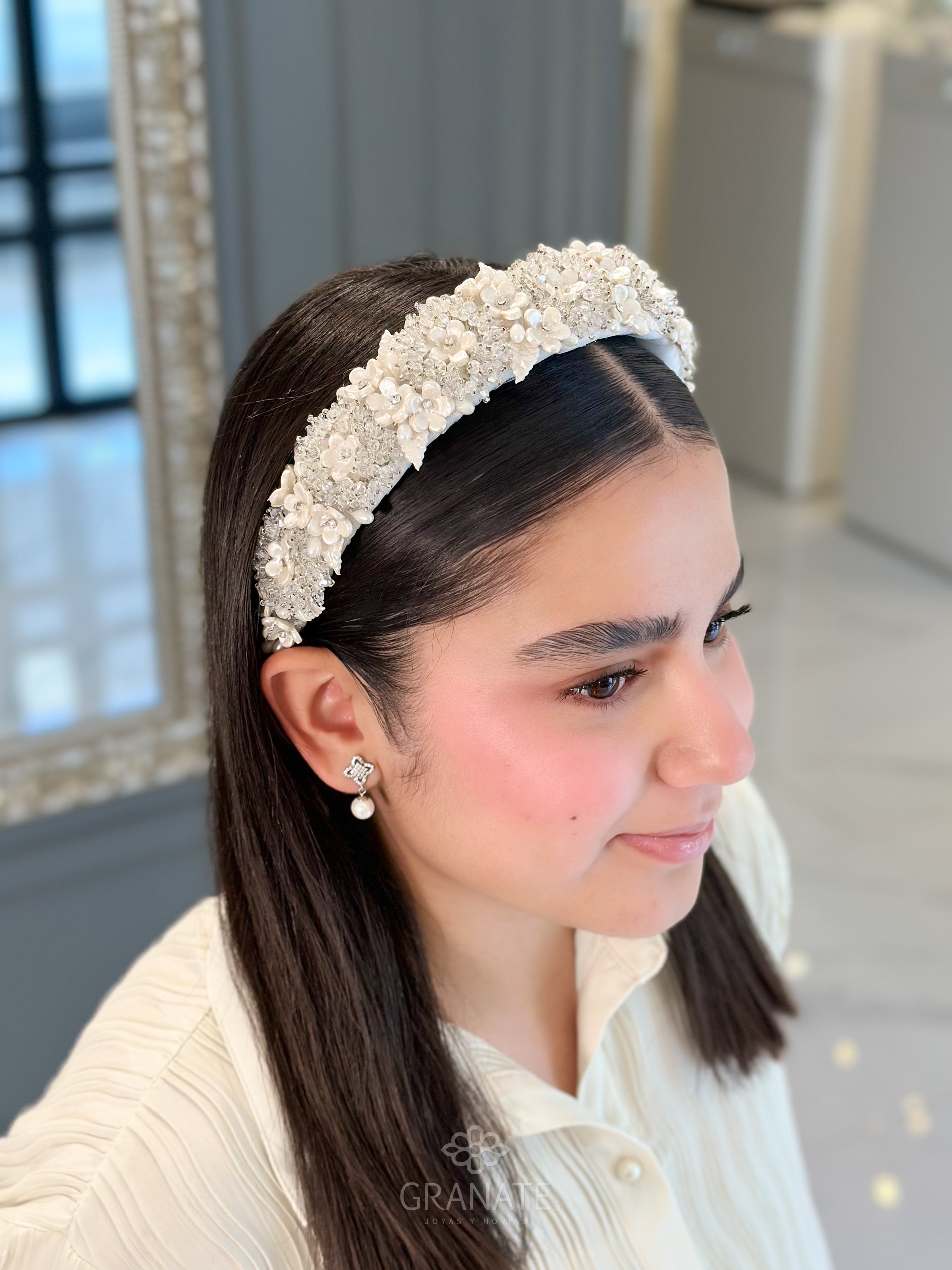 Diadema Bordada Becca
