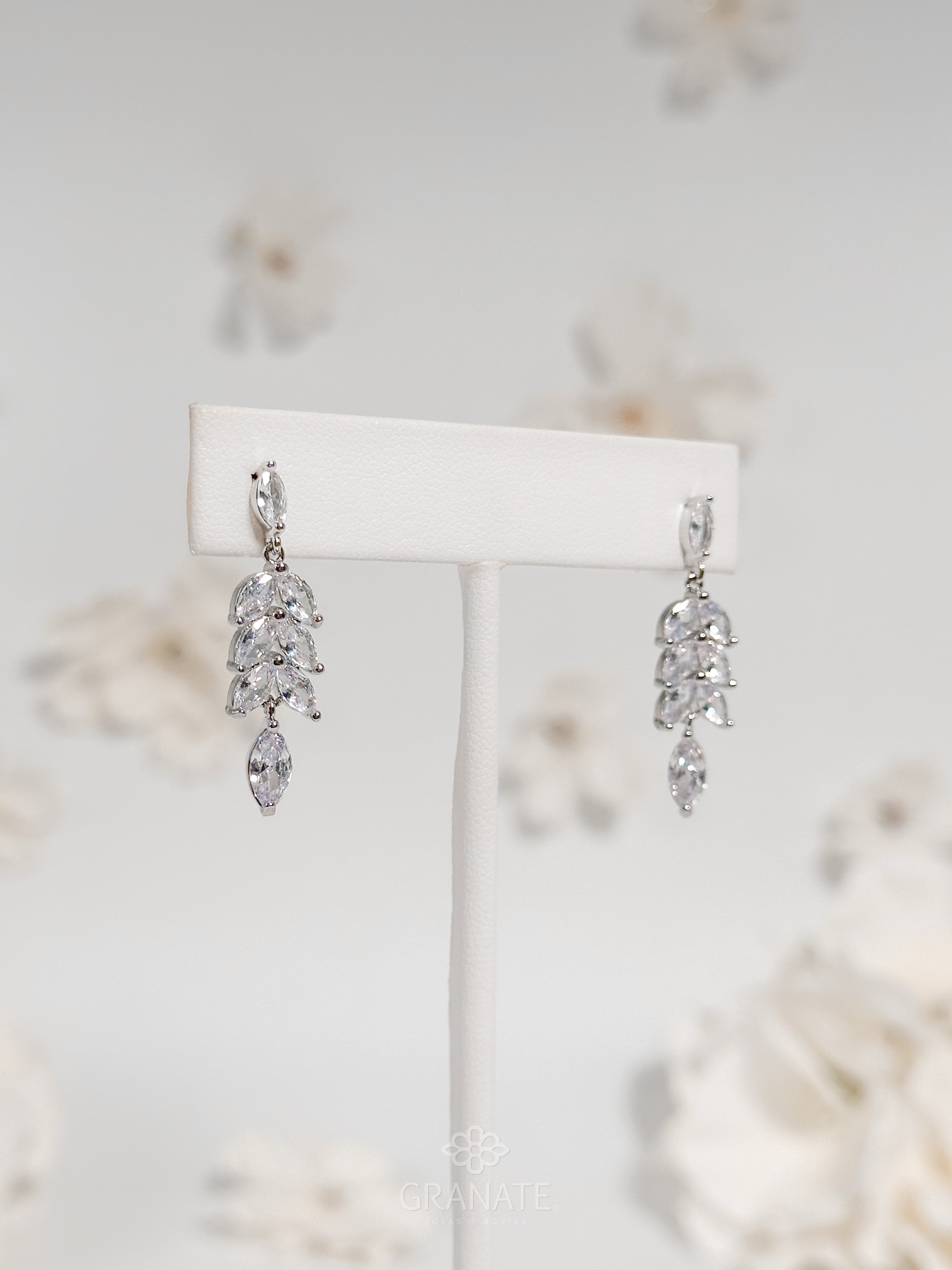 Aretes Hojitas Zirconia