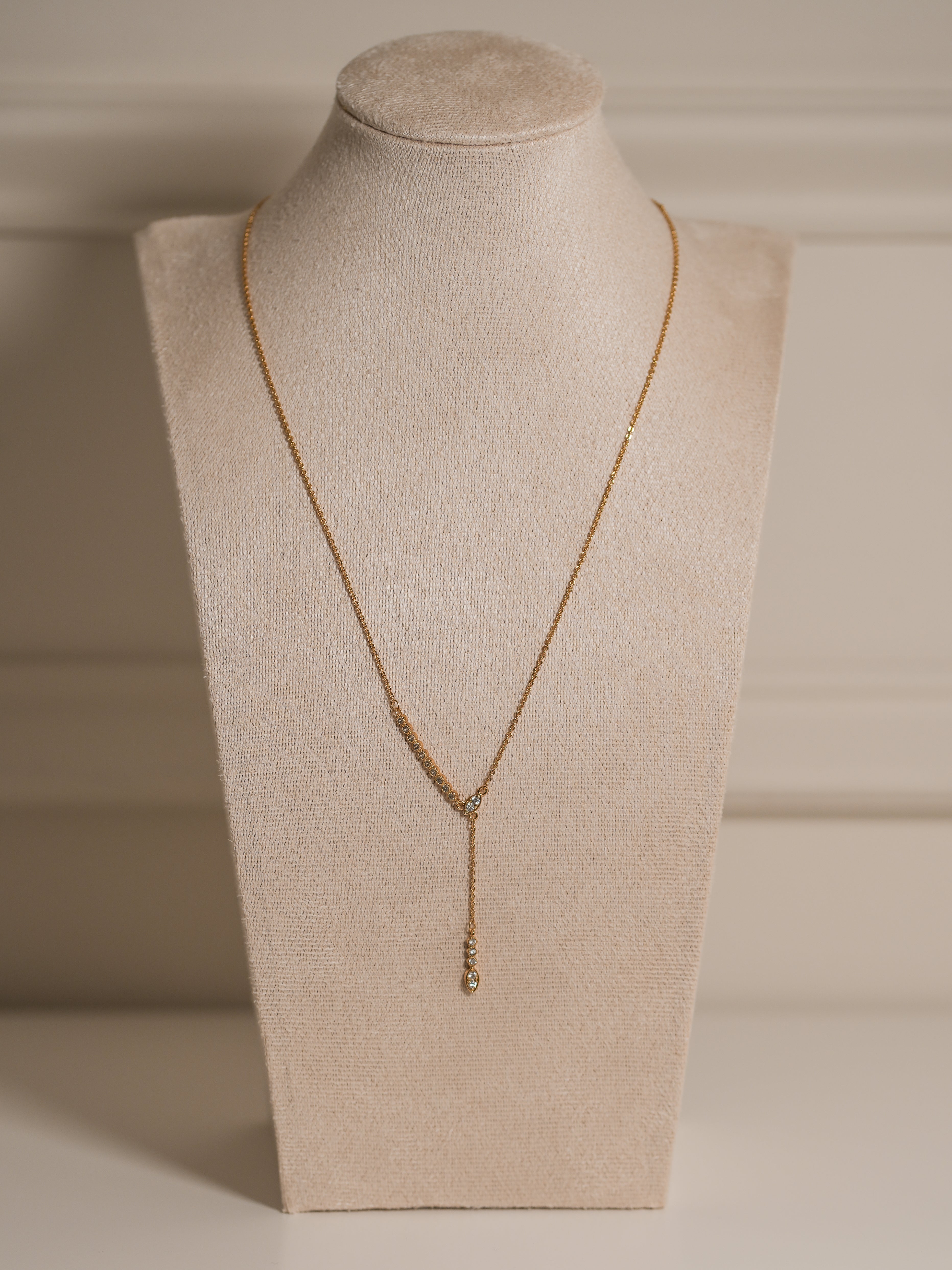 Collar Corbatín