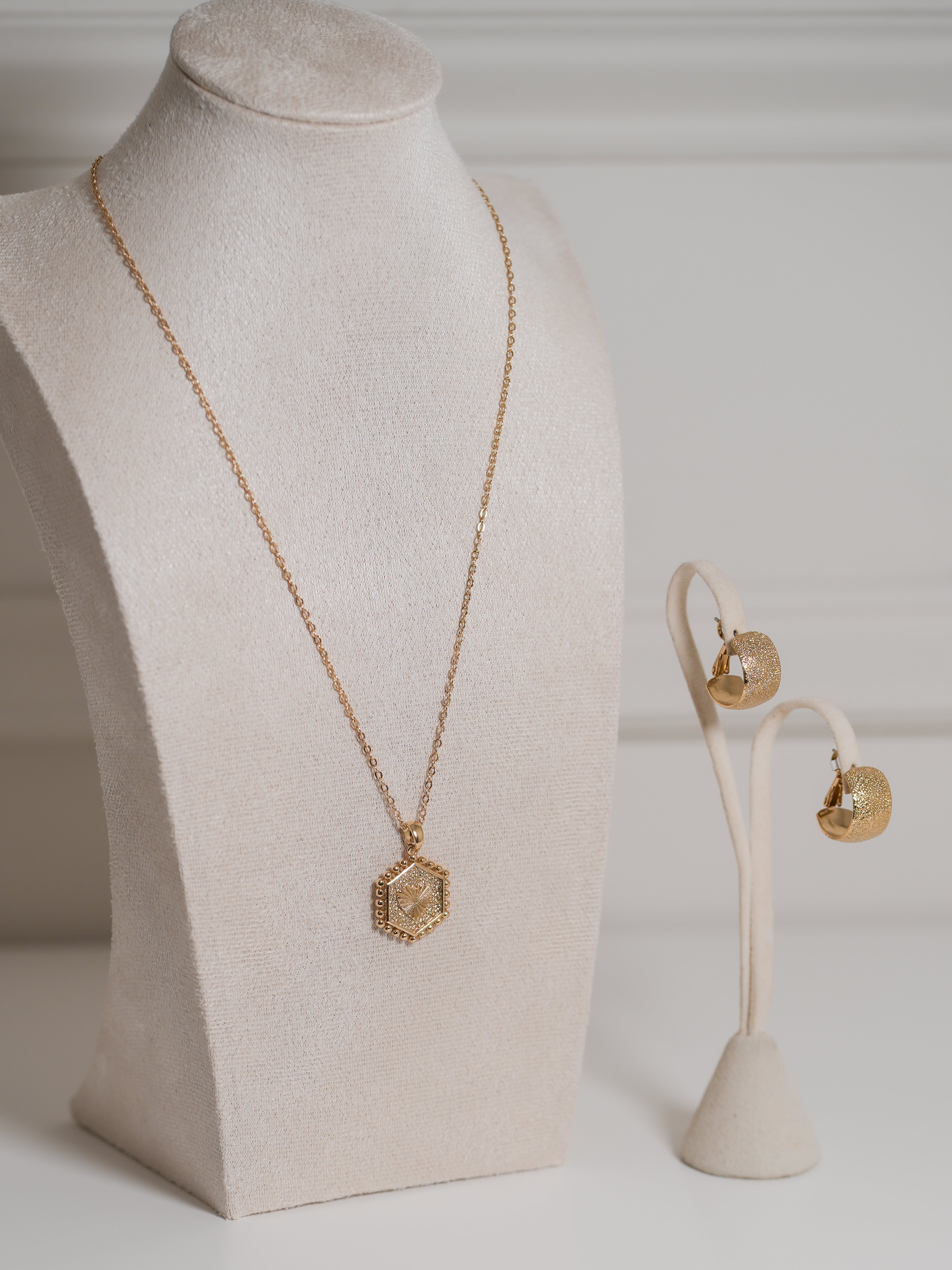 Aretes Media Arracada