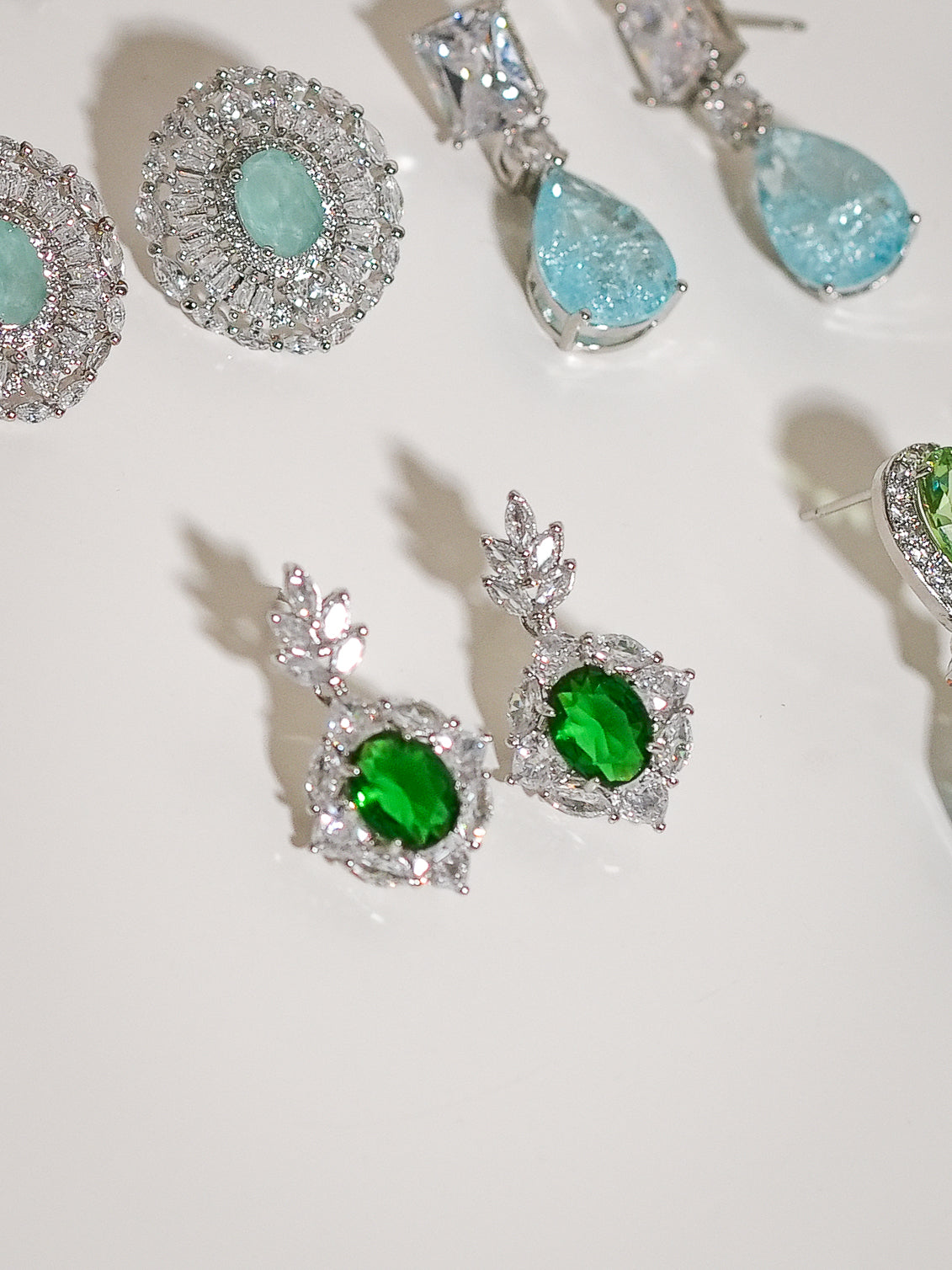 Aretes Oval Esmeralda