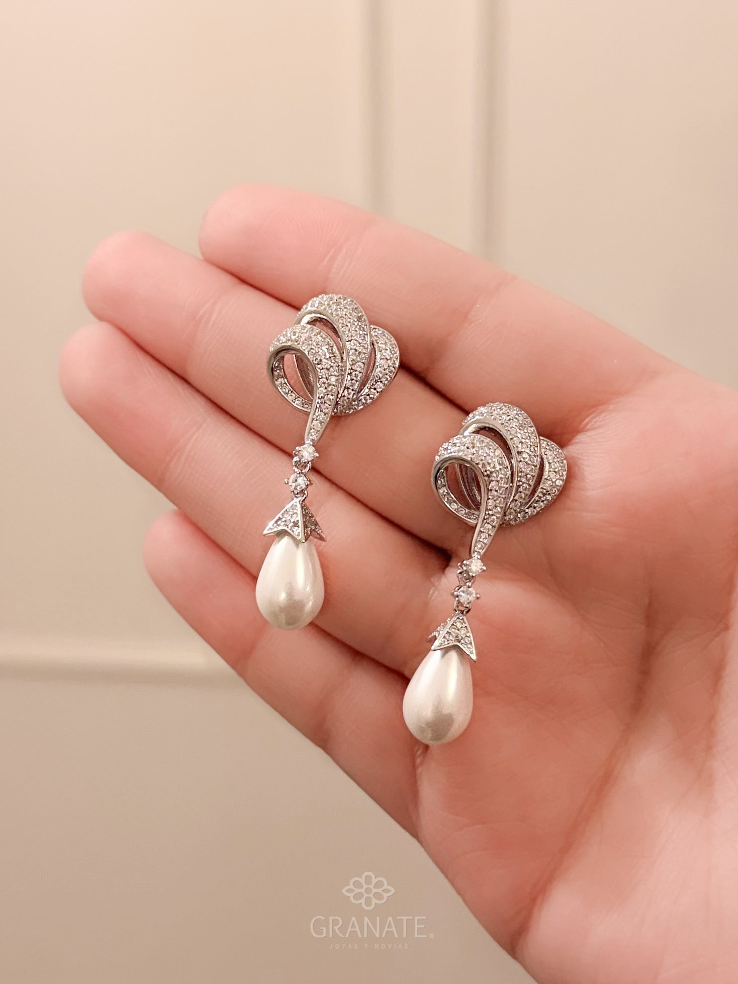 Aretes Bucle Perla