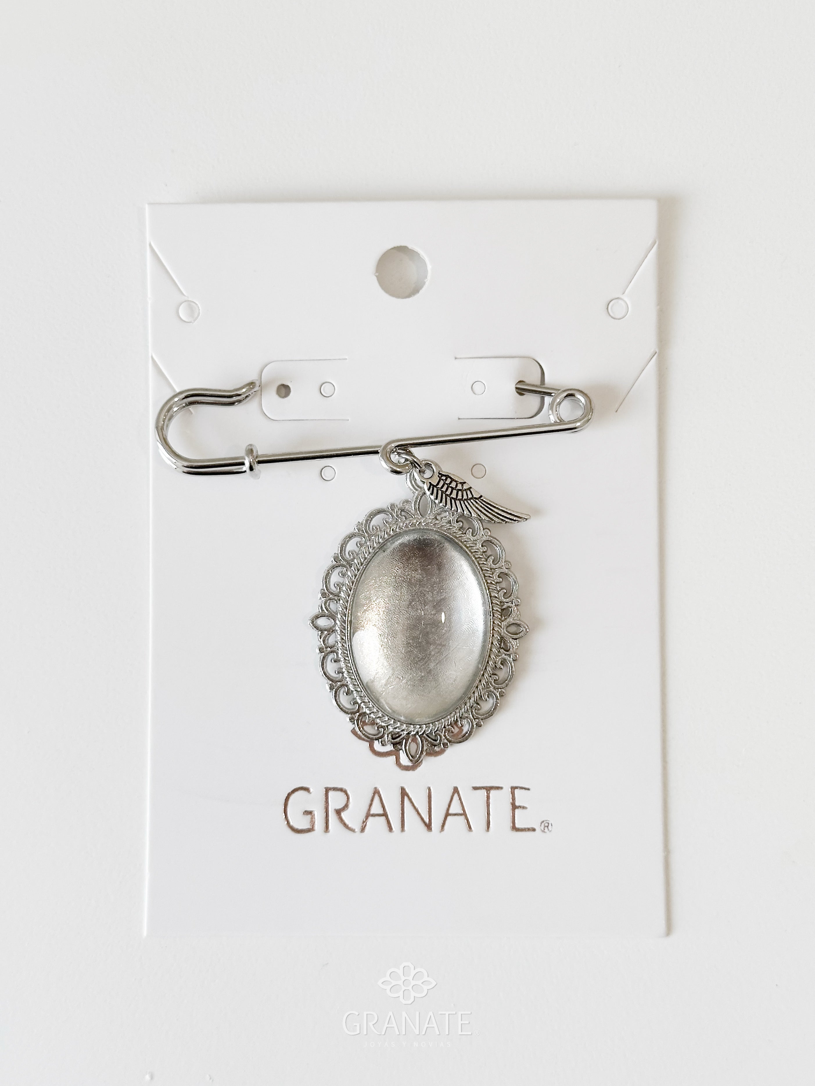 Relicario Oval Plateado