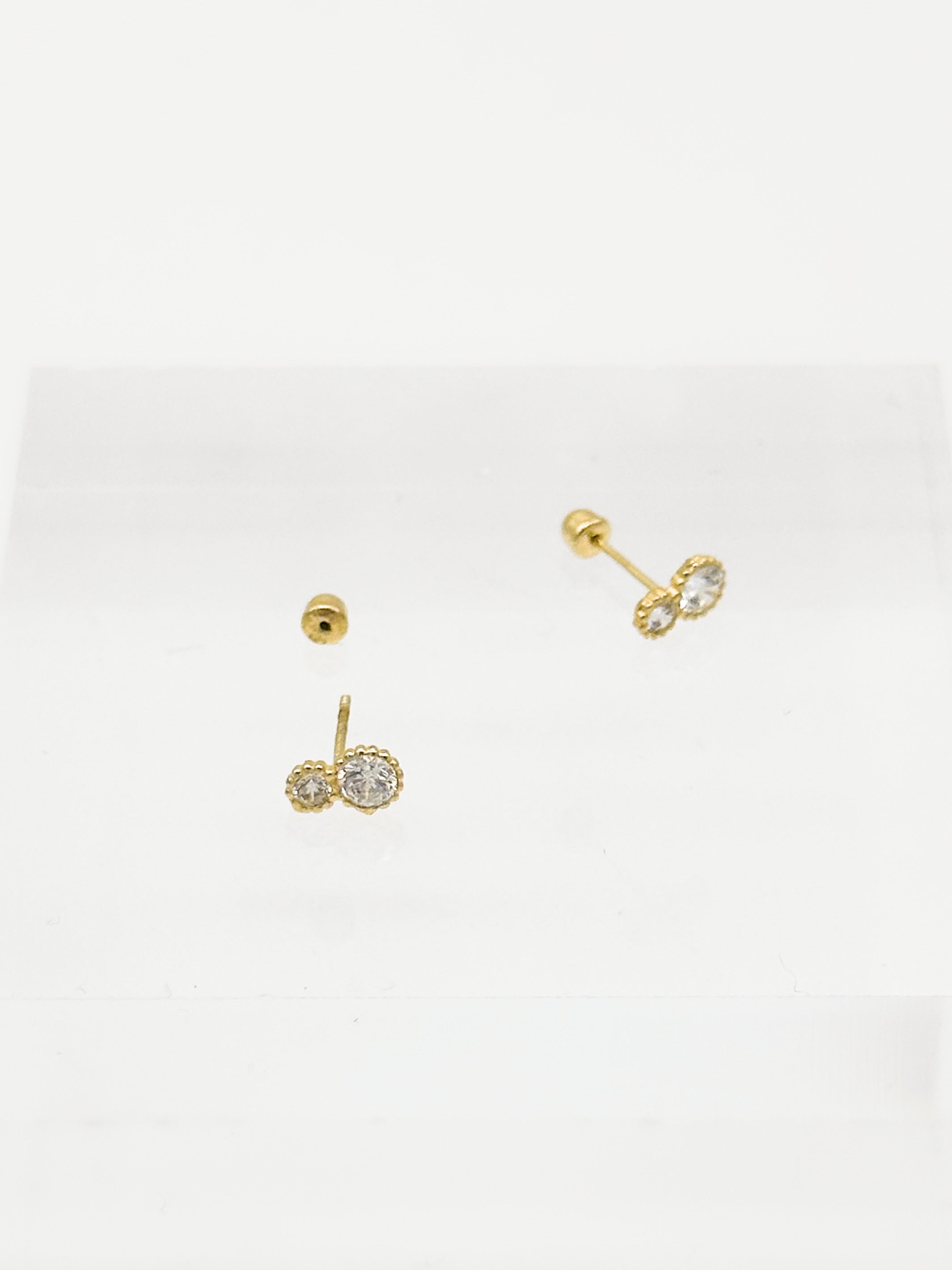 Dos Zirconias Bisel Oro 10k