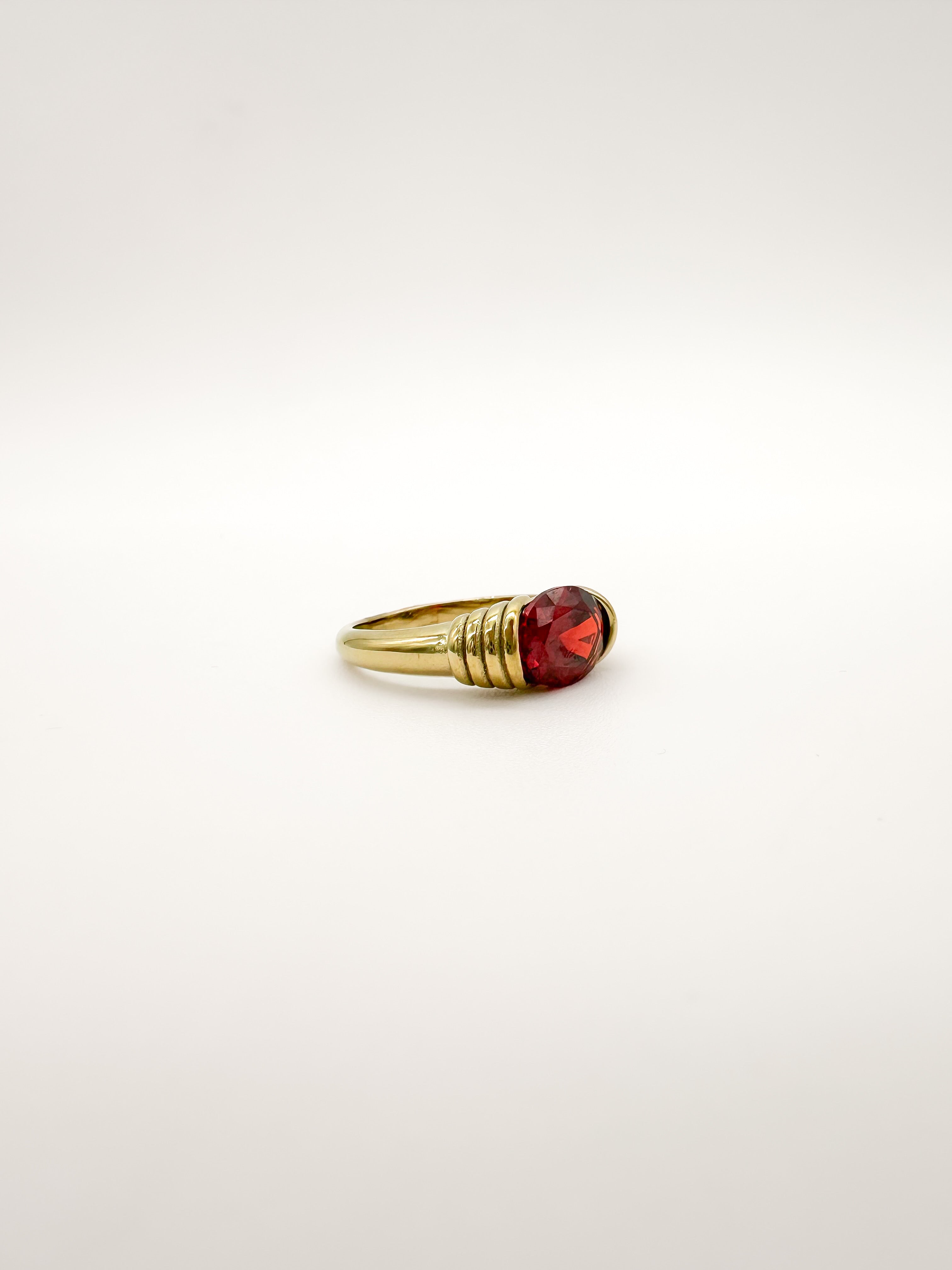 Anillo Ovalo Rojo
