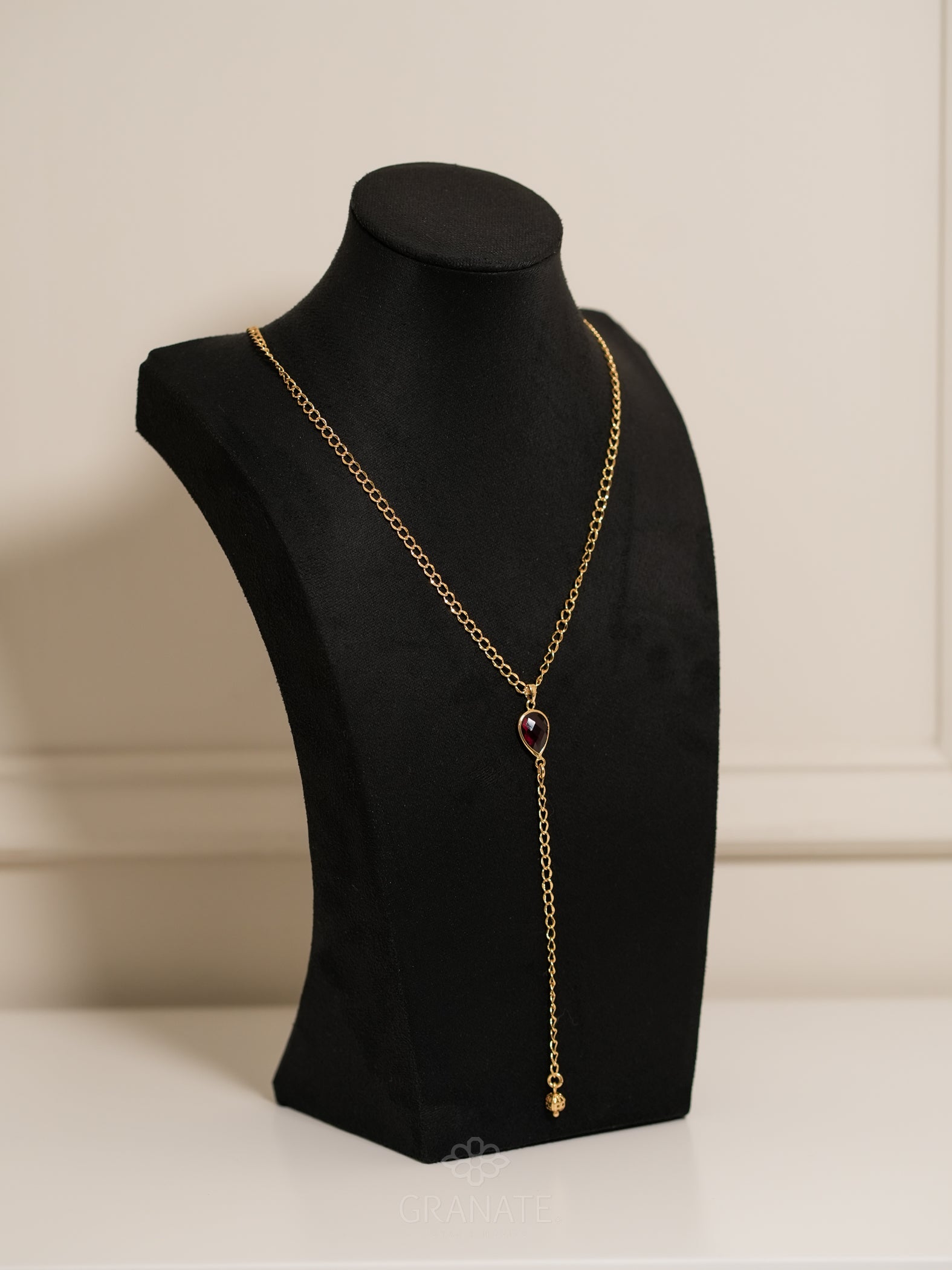 Collar Corbatín Gota Burgundy