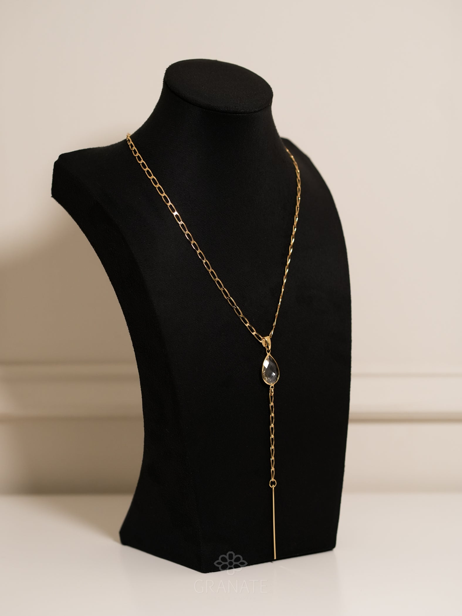 Collar Corbatín Gota Barra