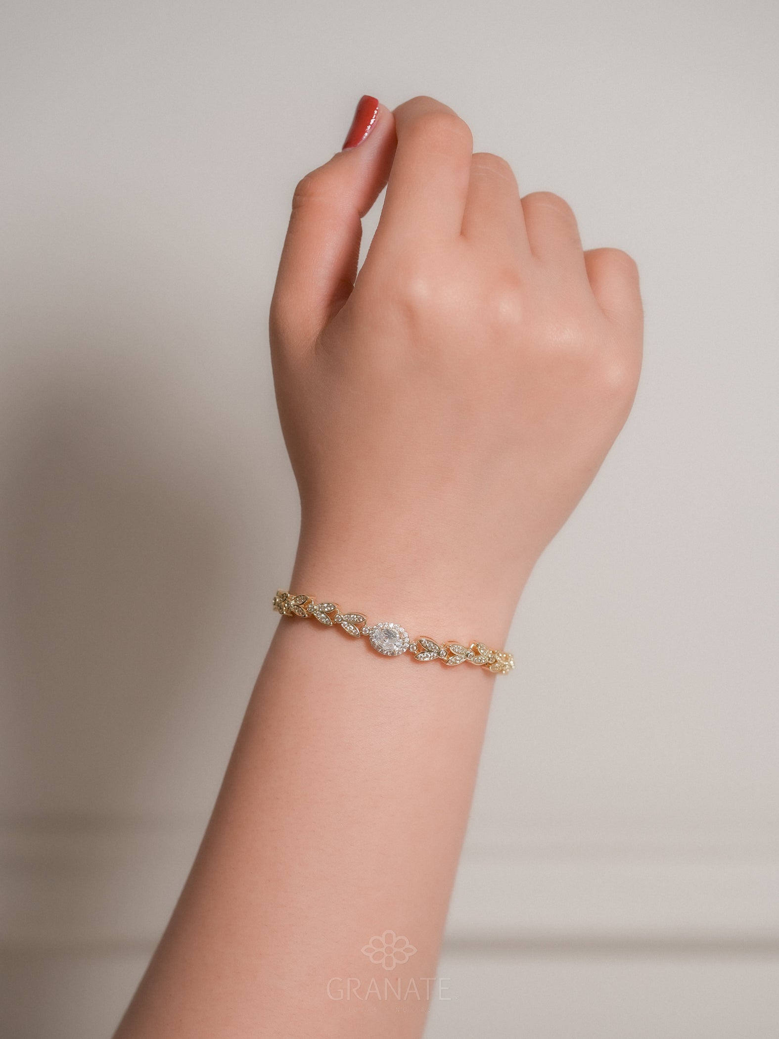 Pulsera Óvalo Hojas - Dorado