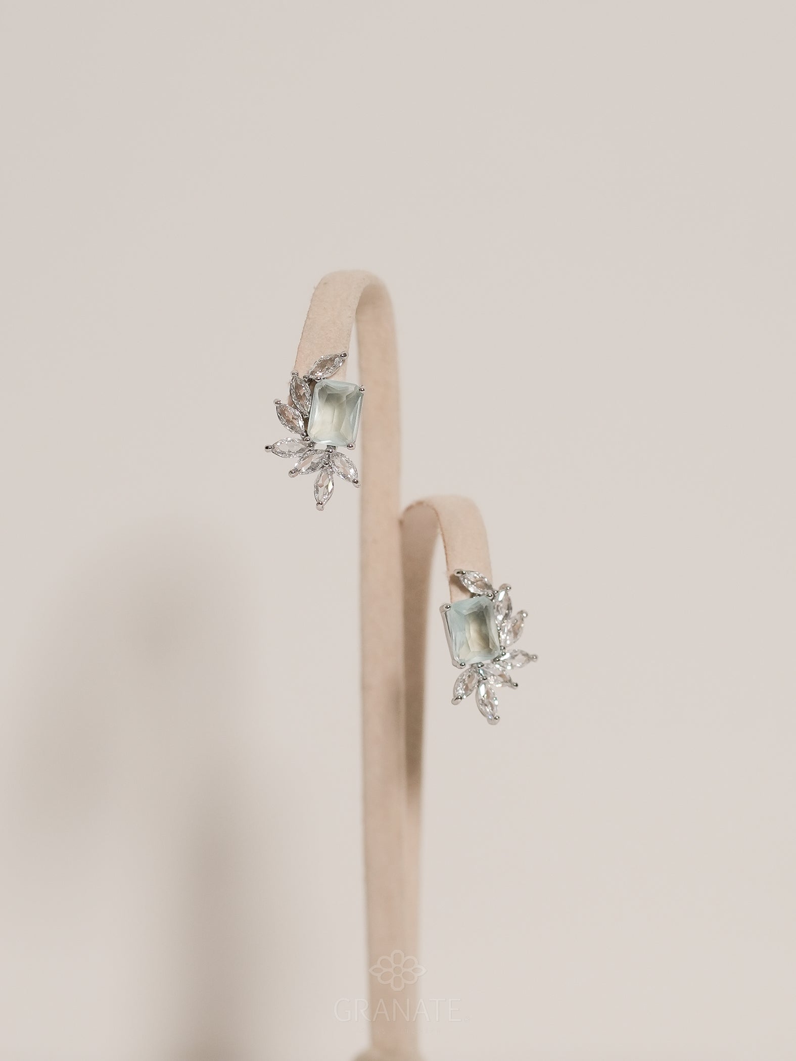 Aretes Rectangular Resplandor