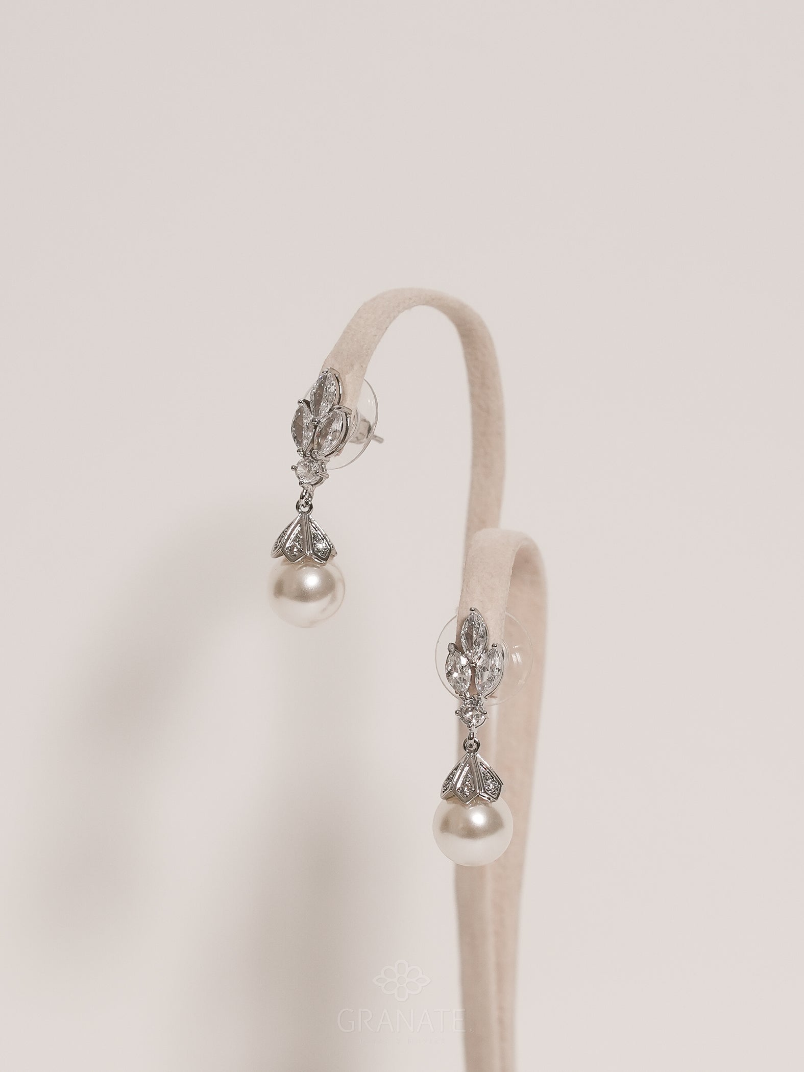 Aretes 3 Marquises y Perla
