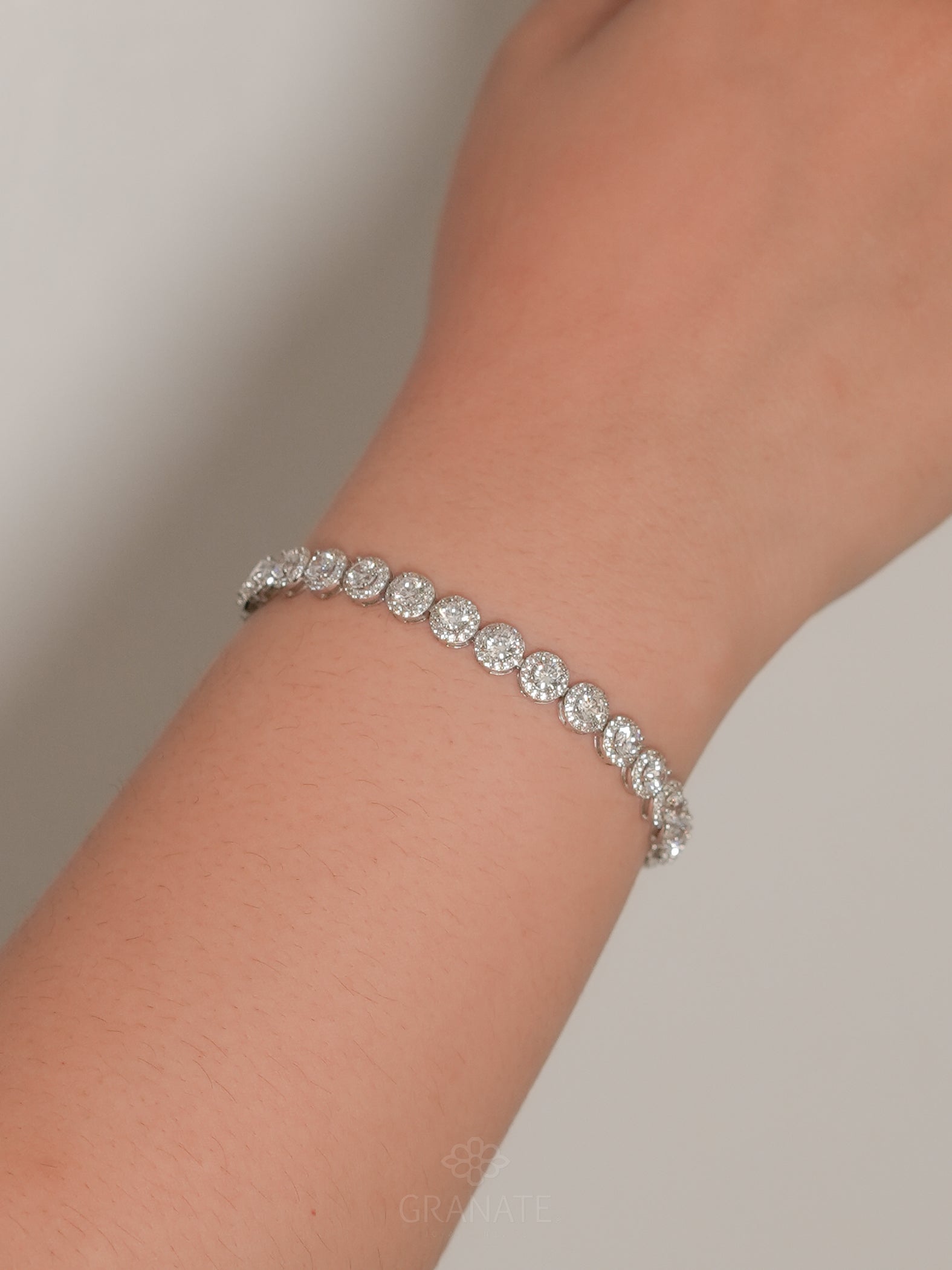 Pulsera Circonias con Halo de Plata