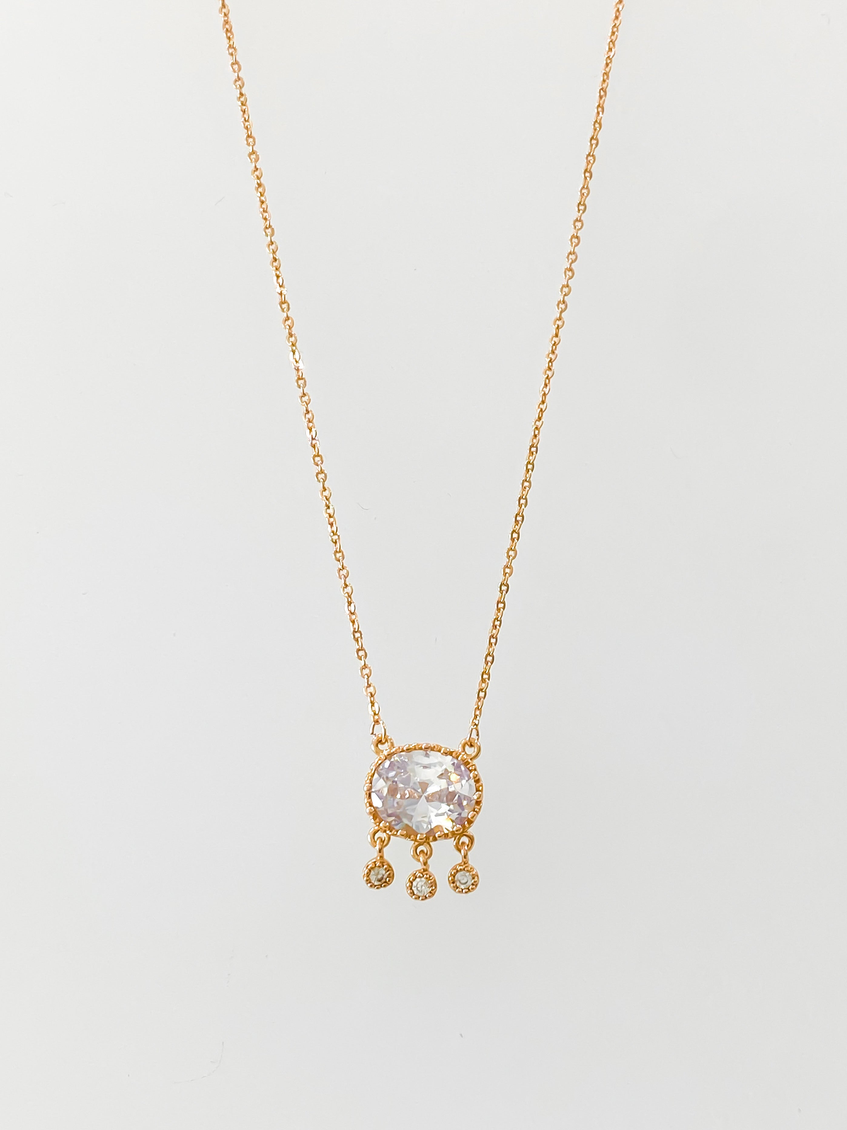Collar Oval con Dijes