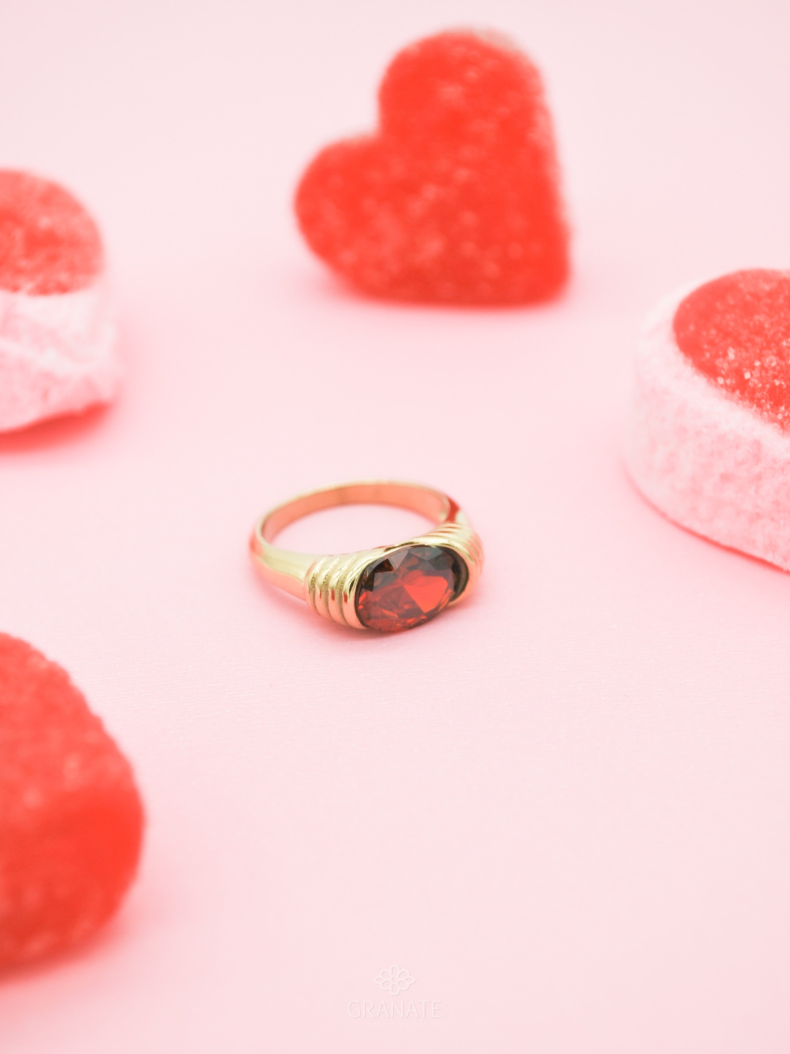 Anillo Ovalo Rojo