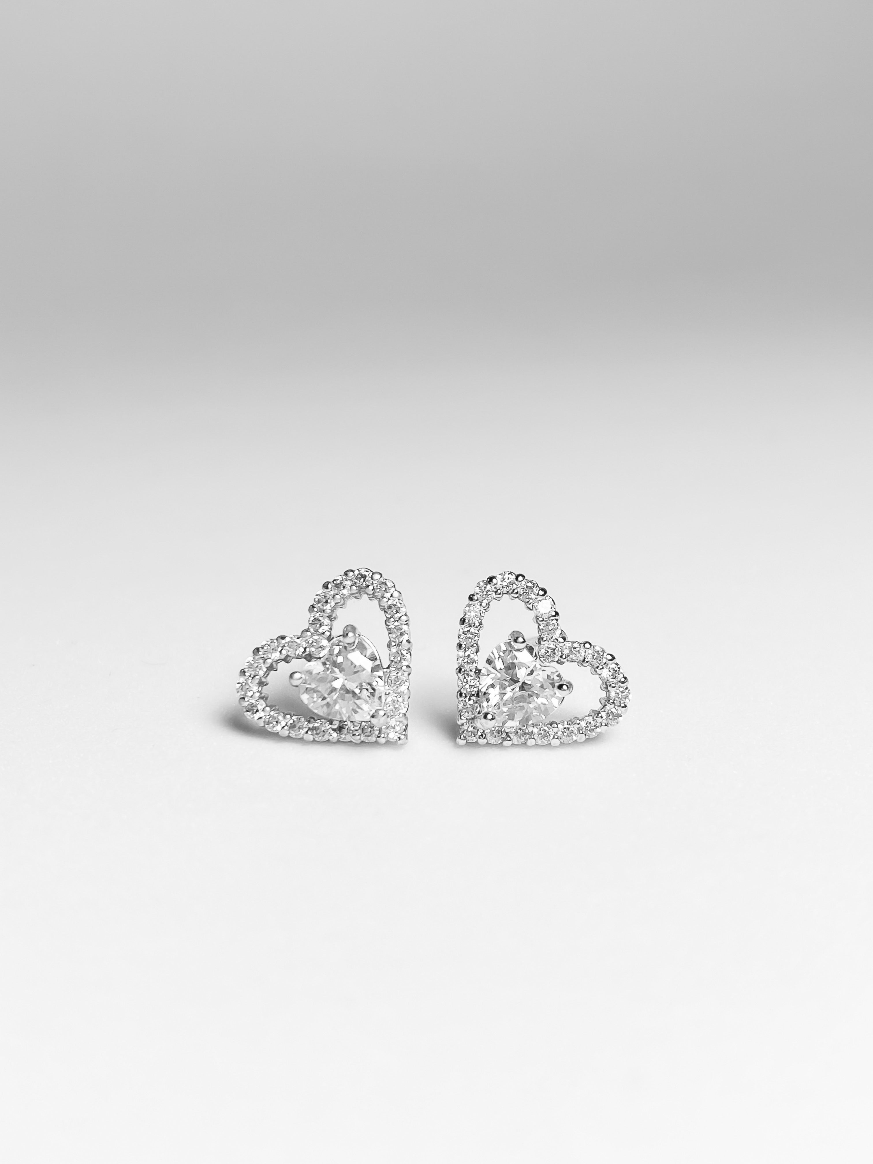 Aretes Corazón - Color a Elegir