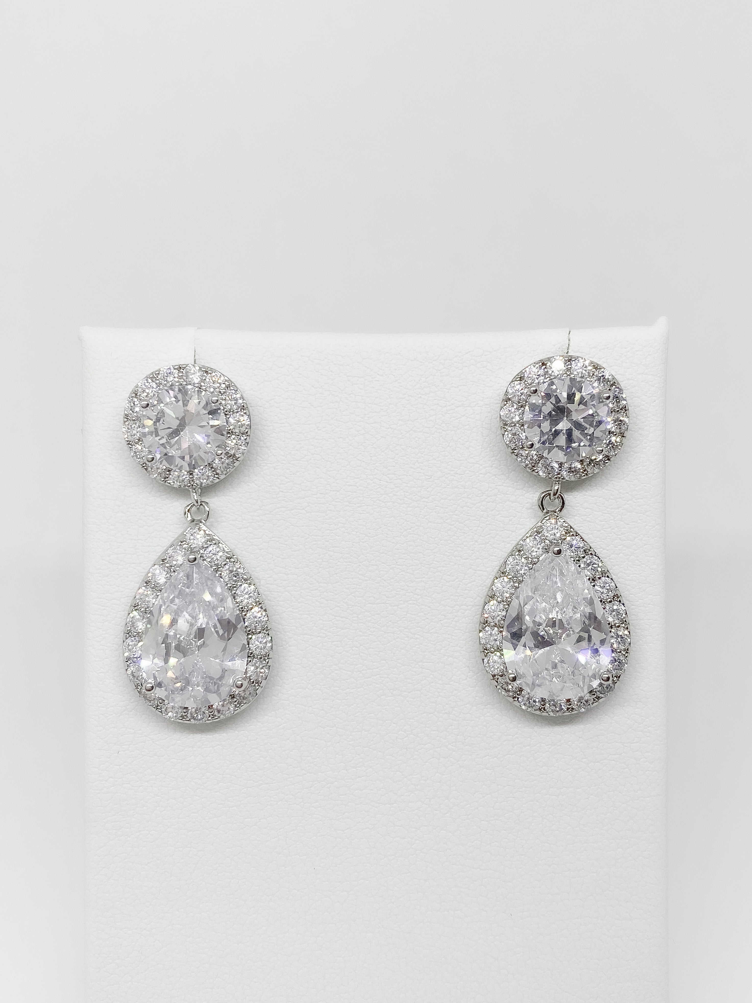Aretes Gota Contorno Zirconia