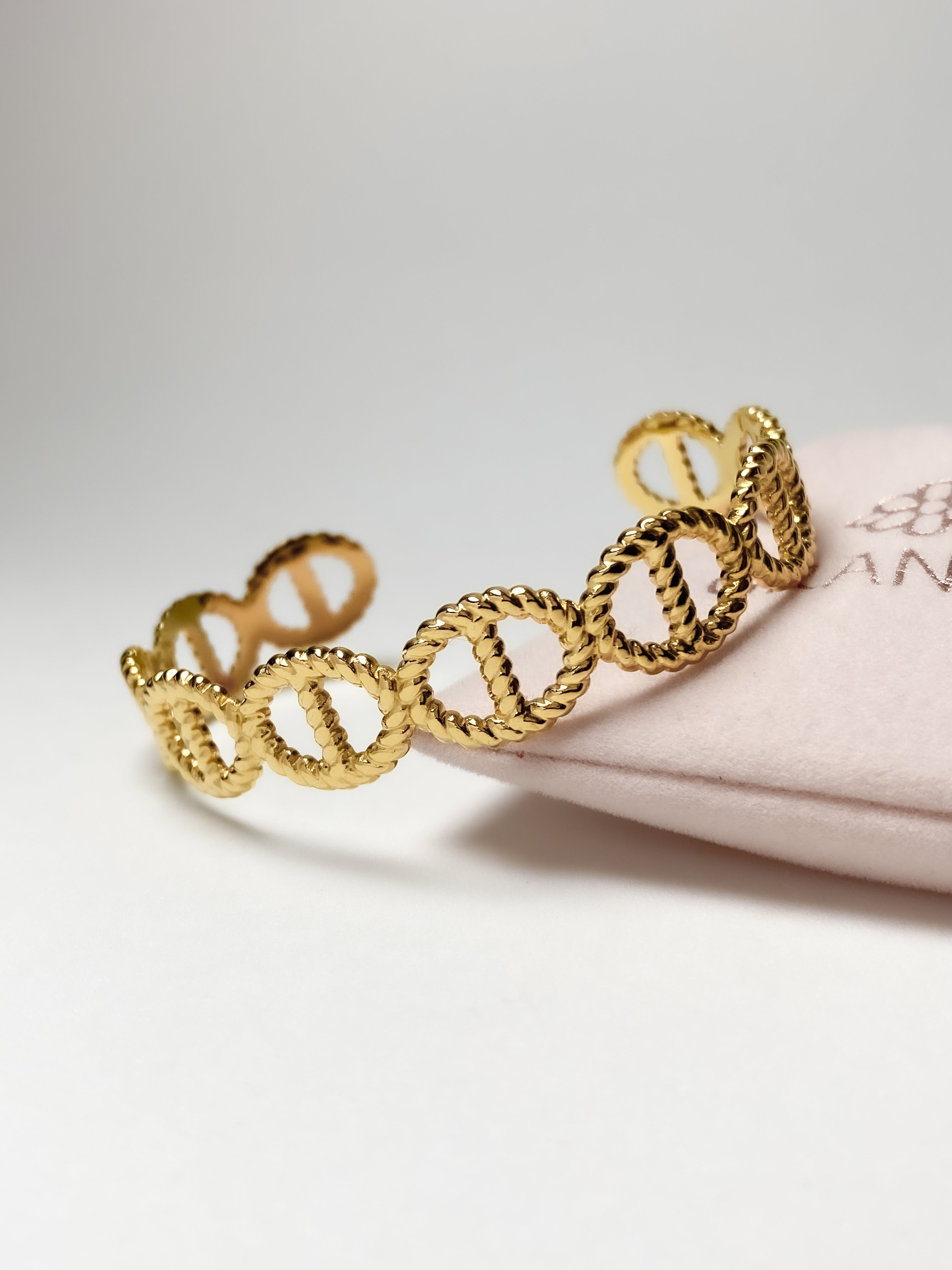 Brazalete Ovalos Twist