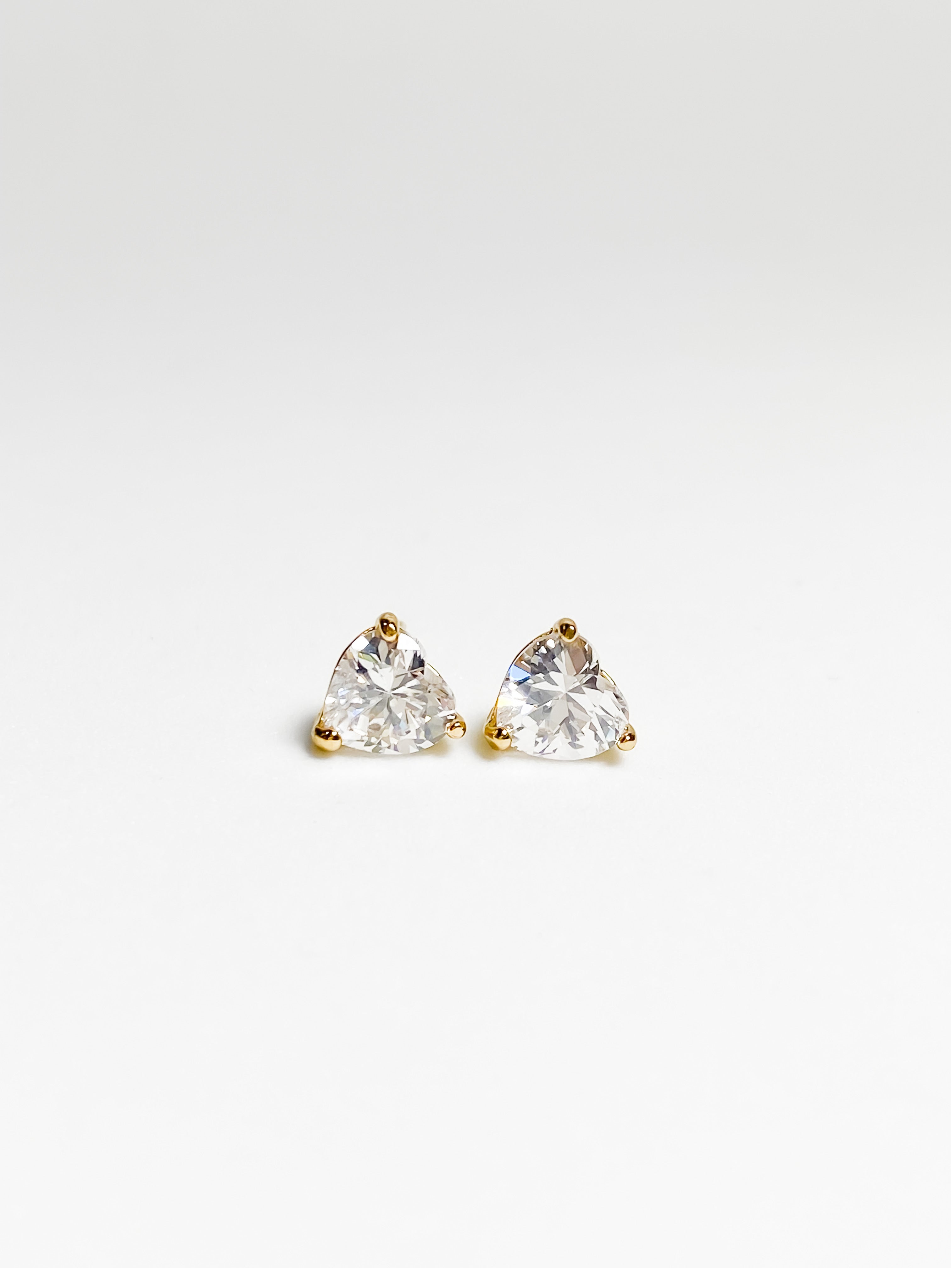 Aretes Corazón Básico