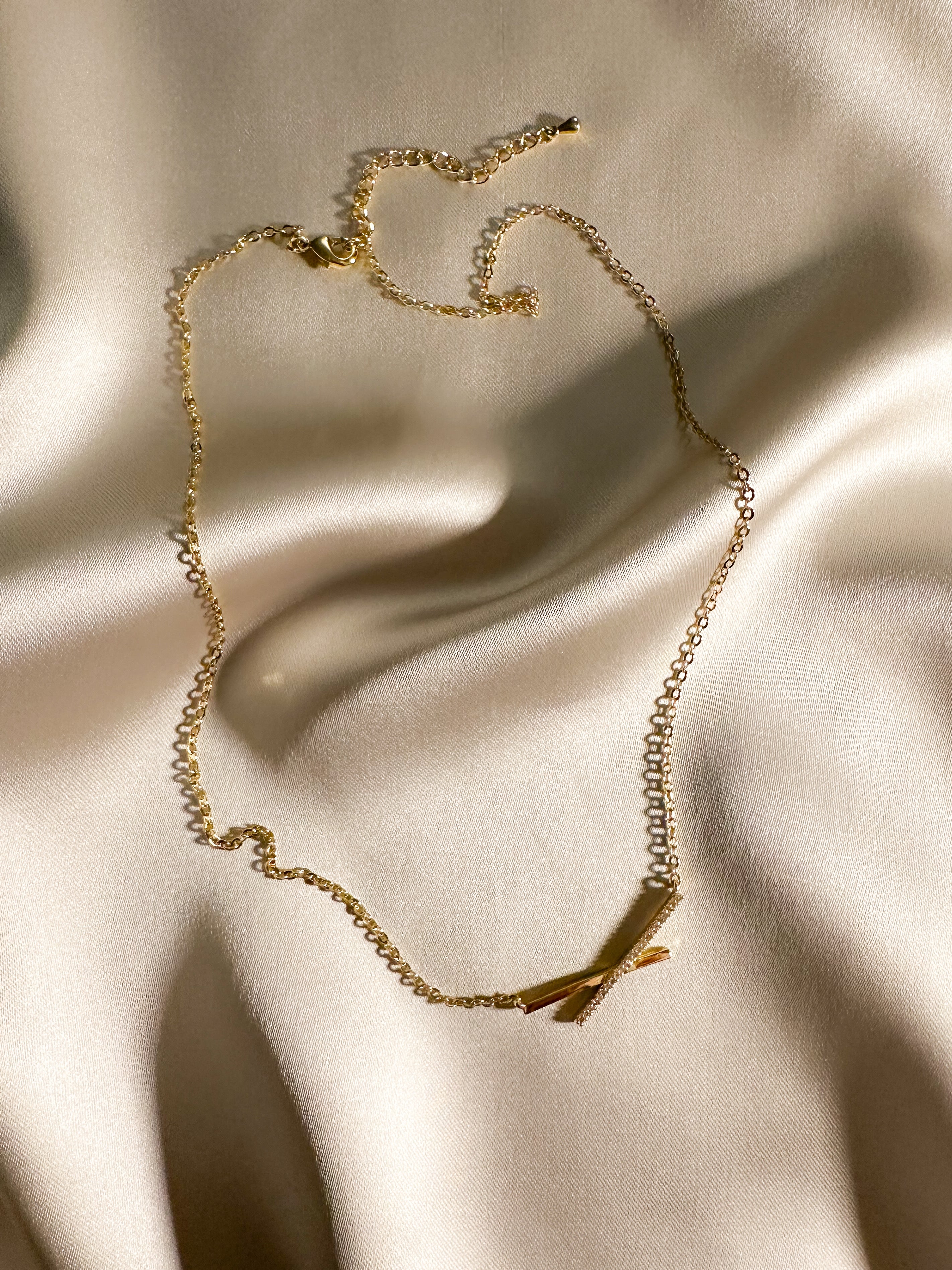 Collar Cruce de Barras