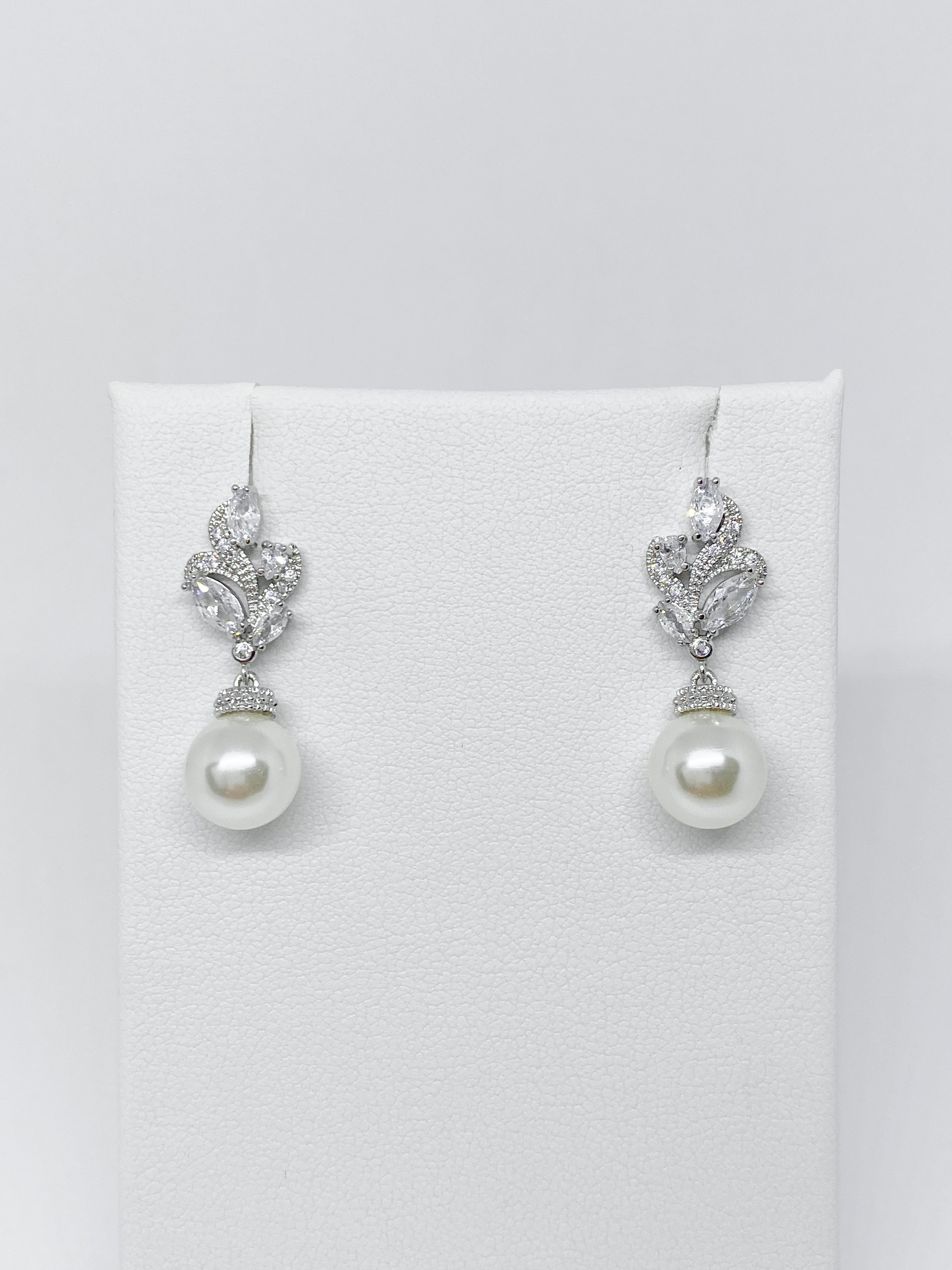 Aretes Hojitas Perla