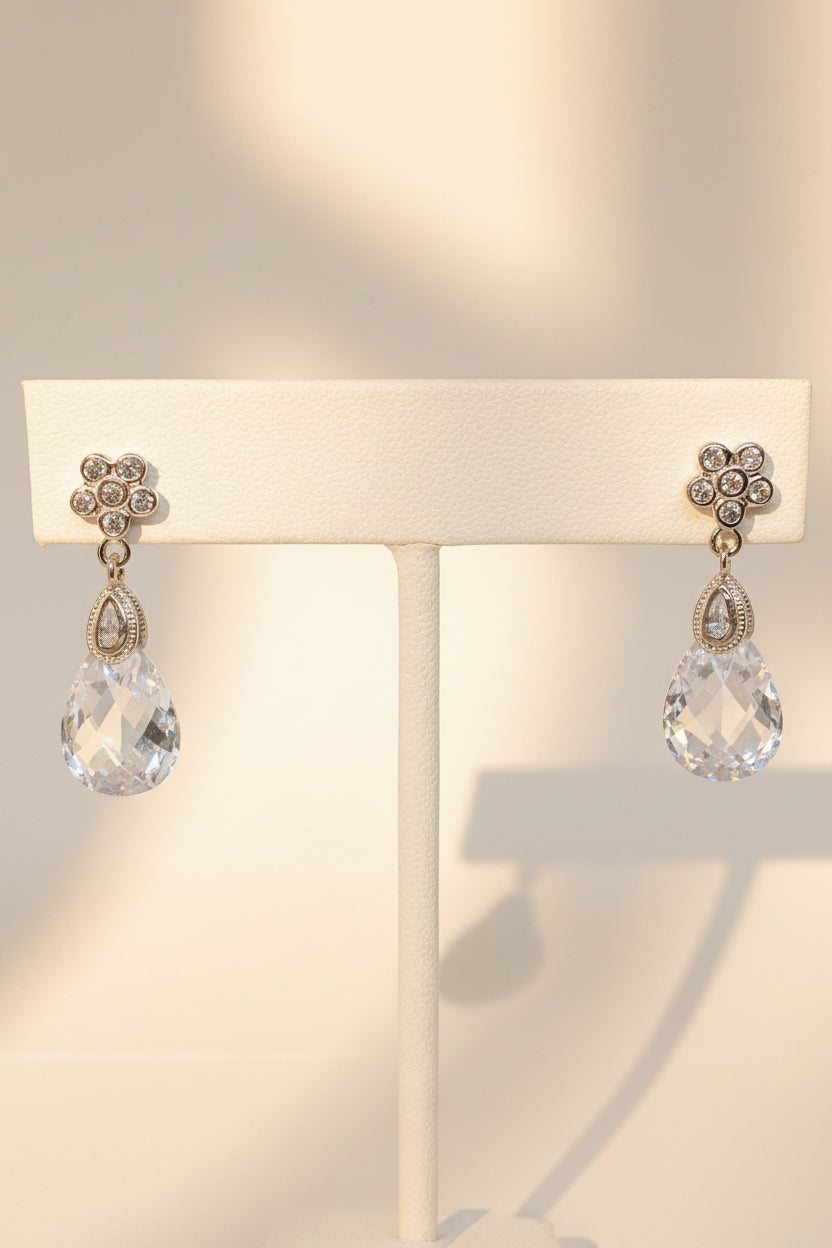 Aretes Flor y Gota de Plata