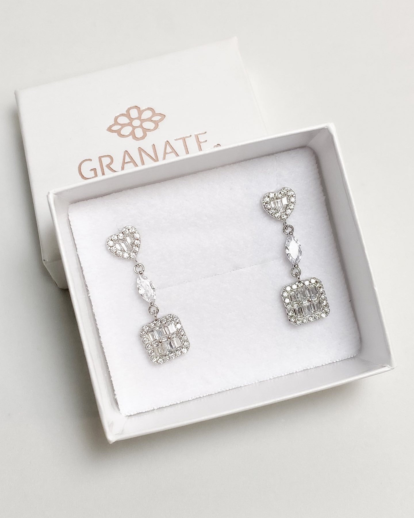 Aretes Corazón y Cuadro de Plata