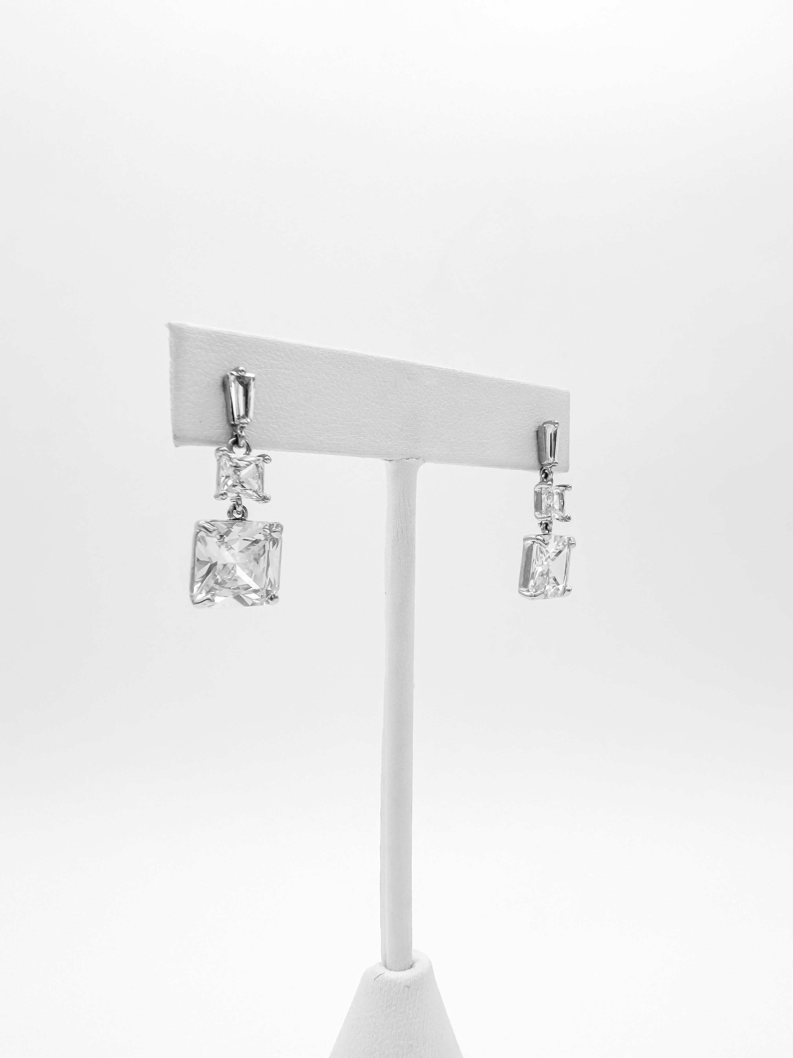Aretes Barra y Cuadro
