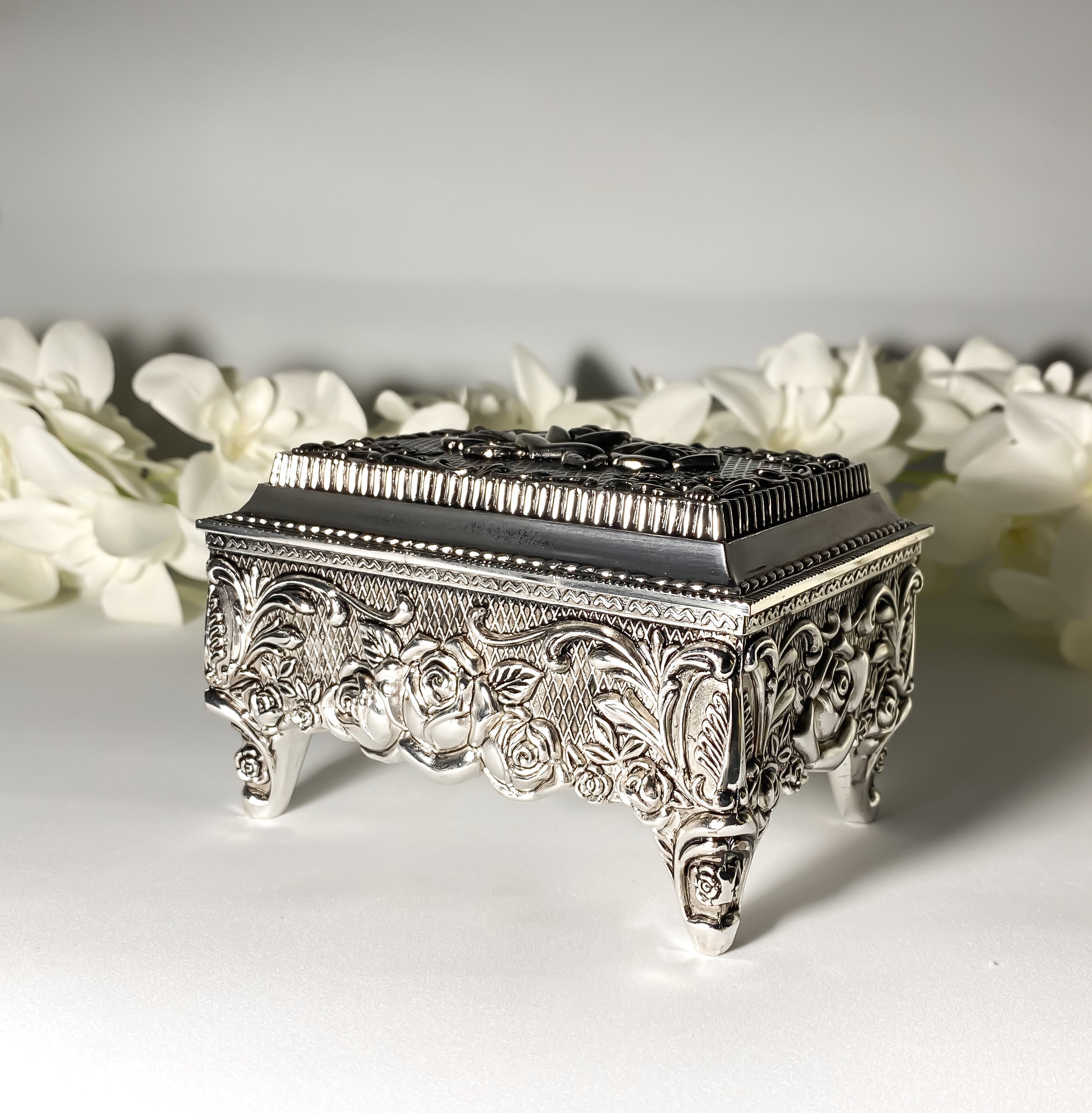 Cofre Alhajero Tres Rosas - Mediano