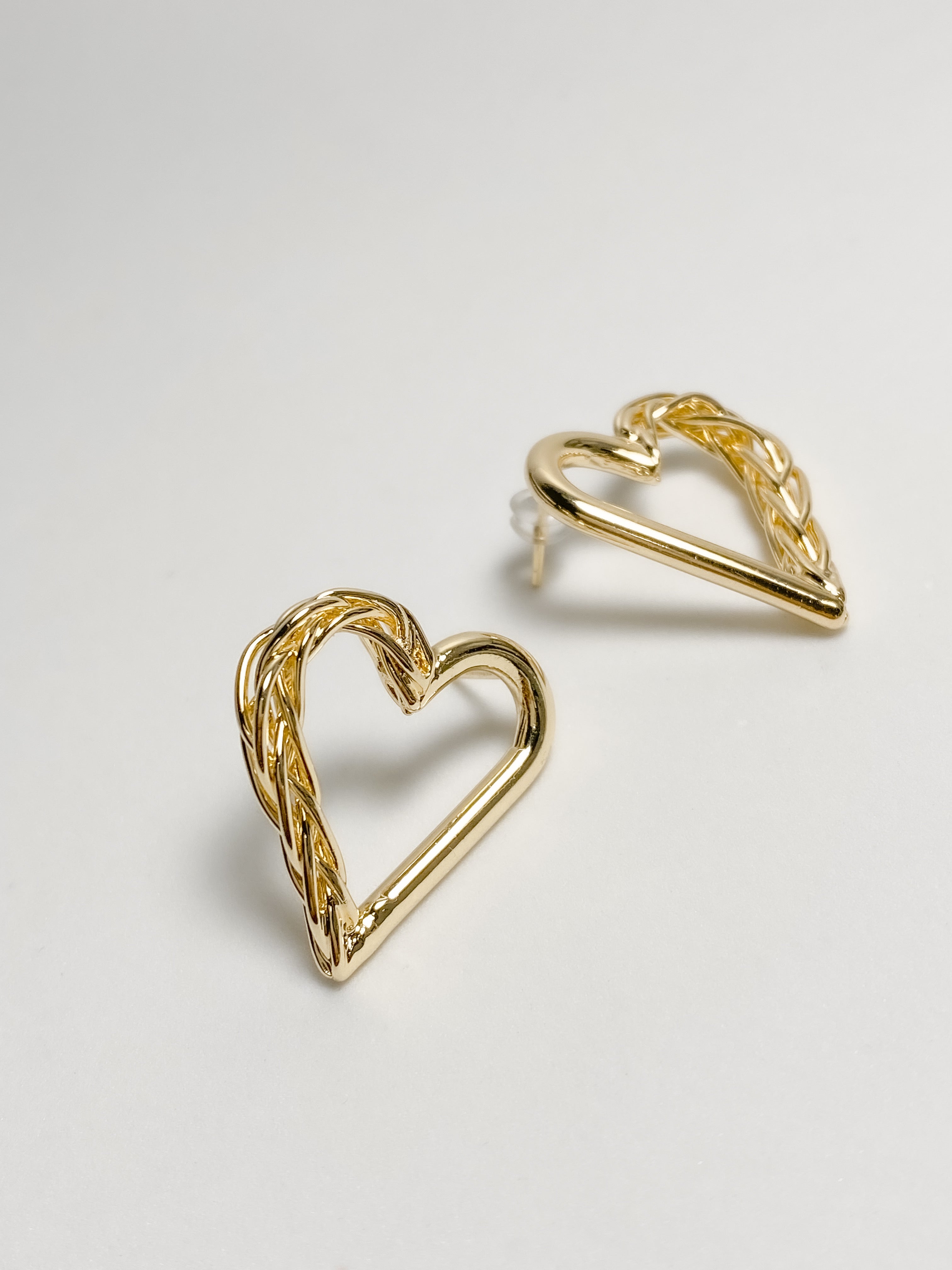 Aretes Corazón Trenzado