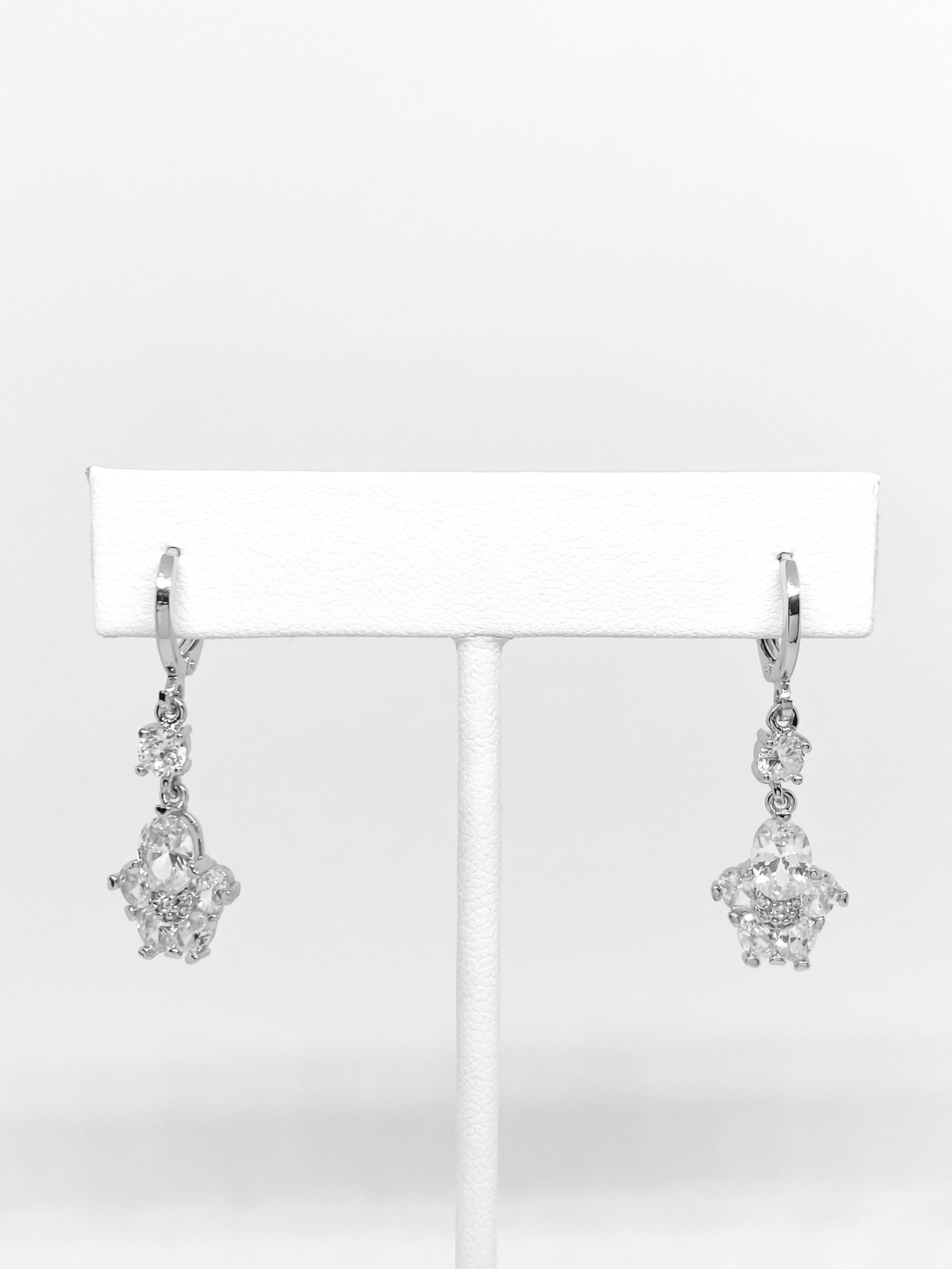 Aretes Crown