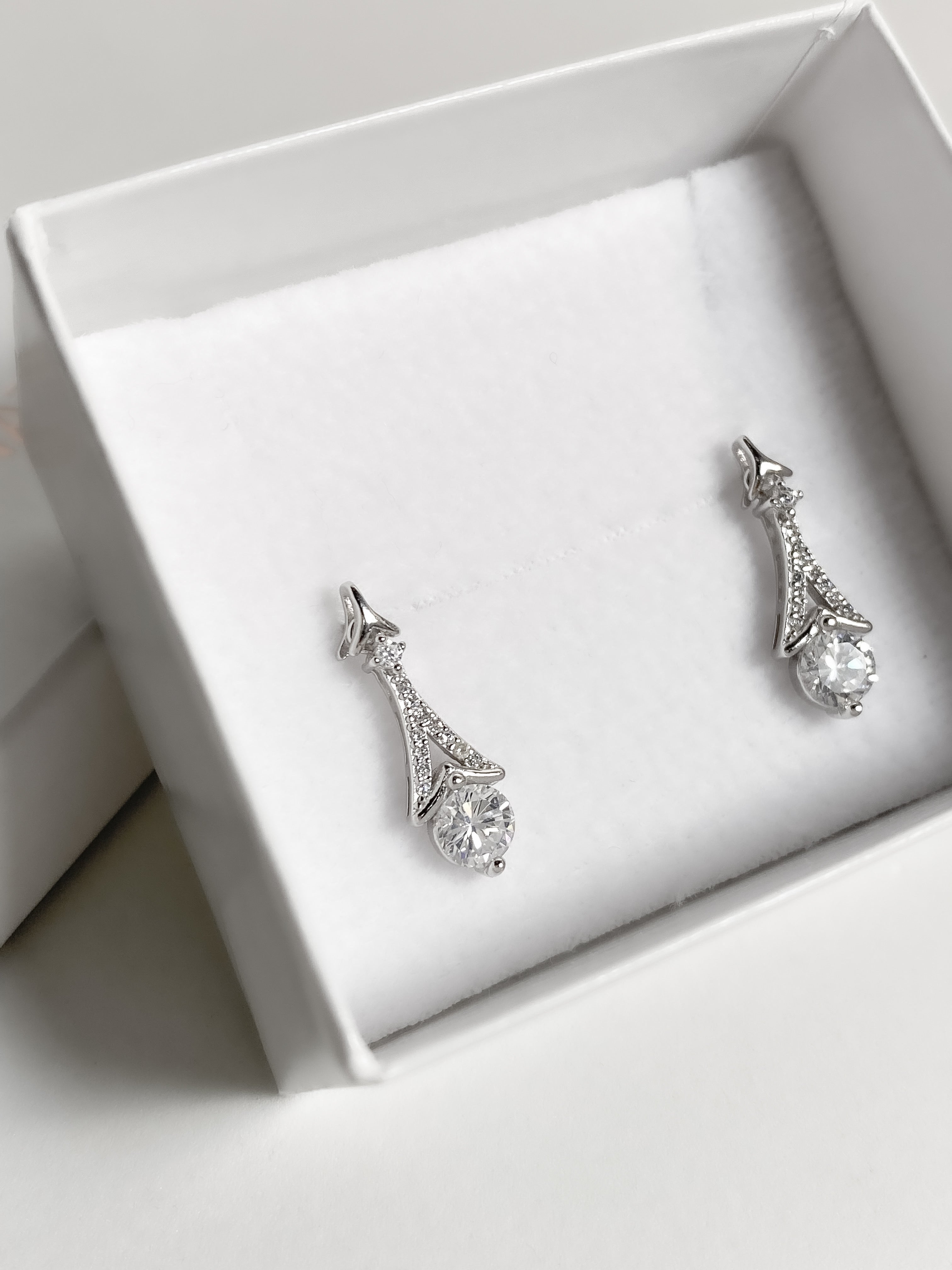 Aretes Torre de Plata