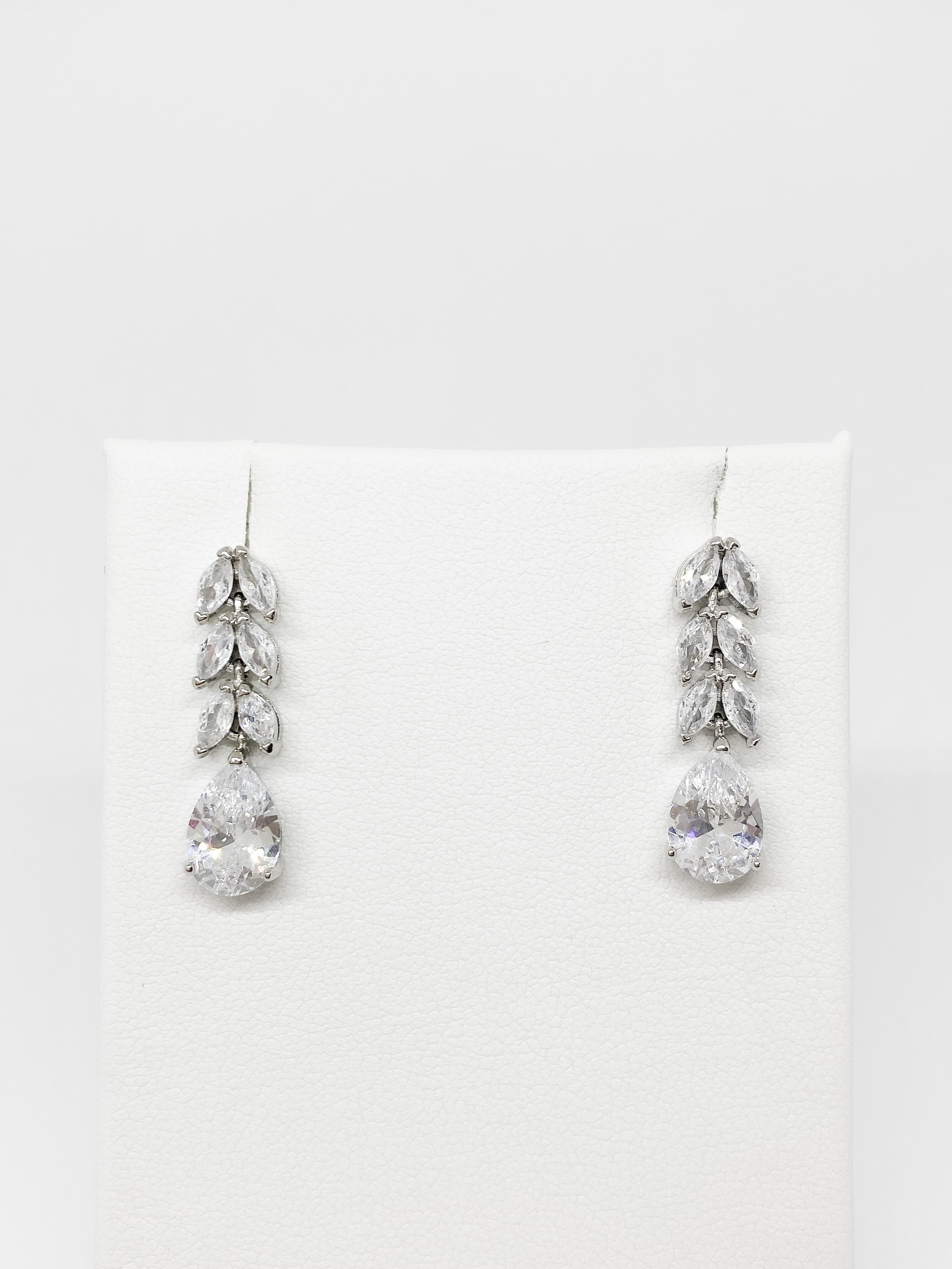 Aretes Marquises Gota