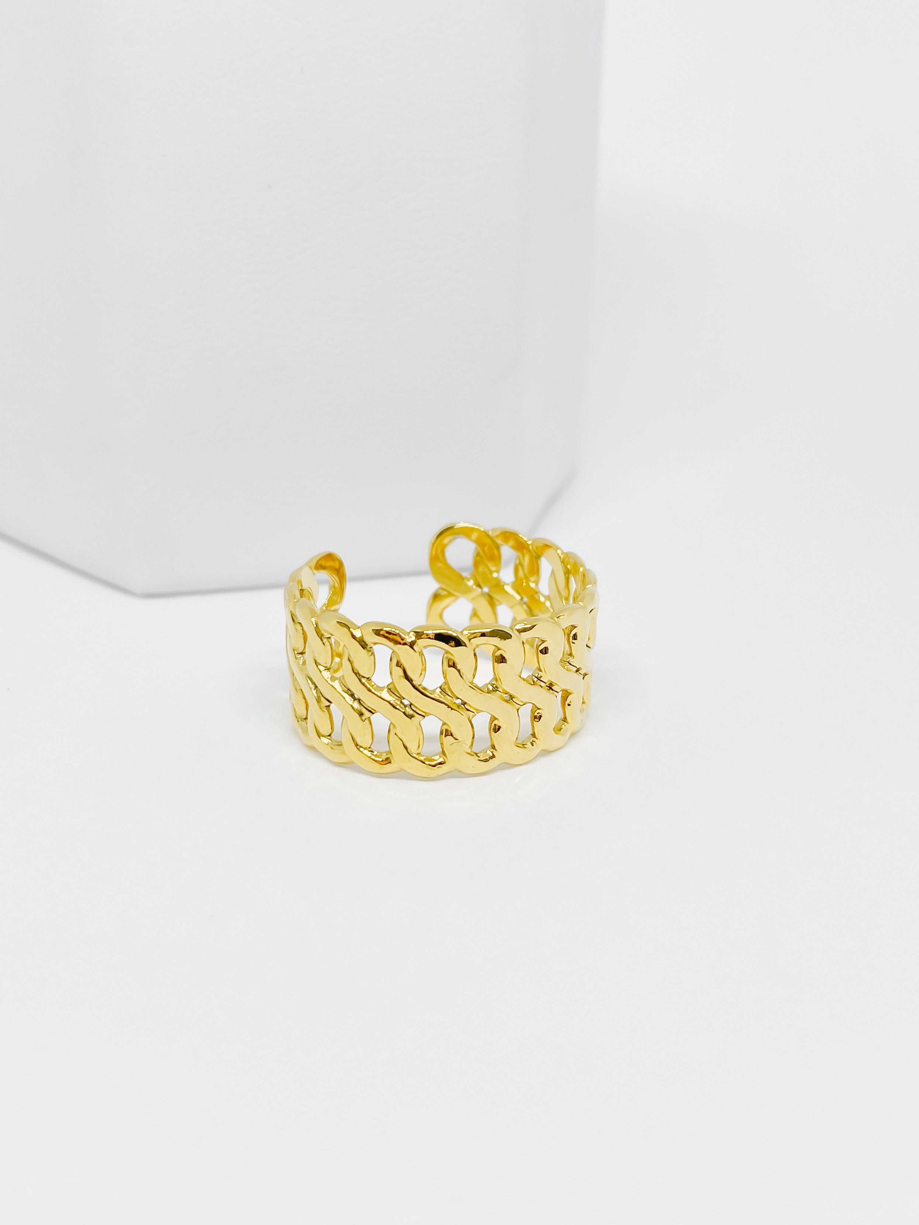 Anillo Infinitos Entrelazados