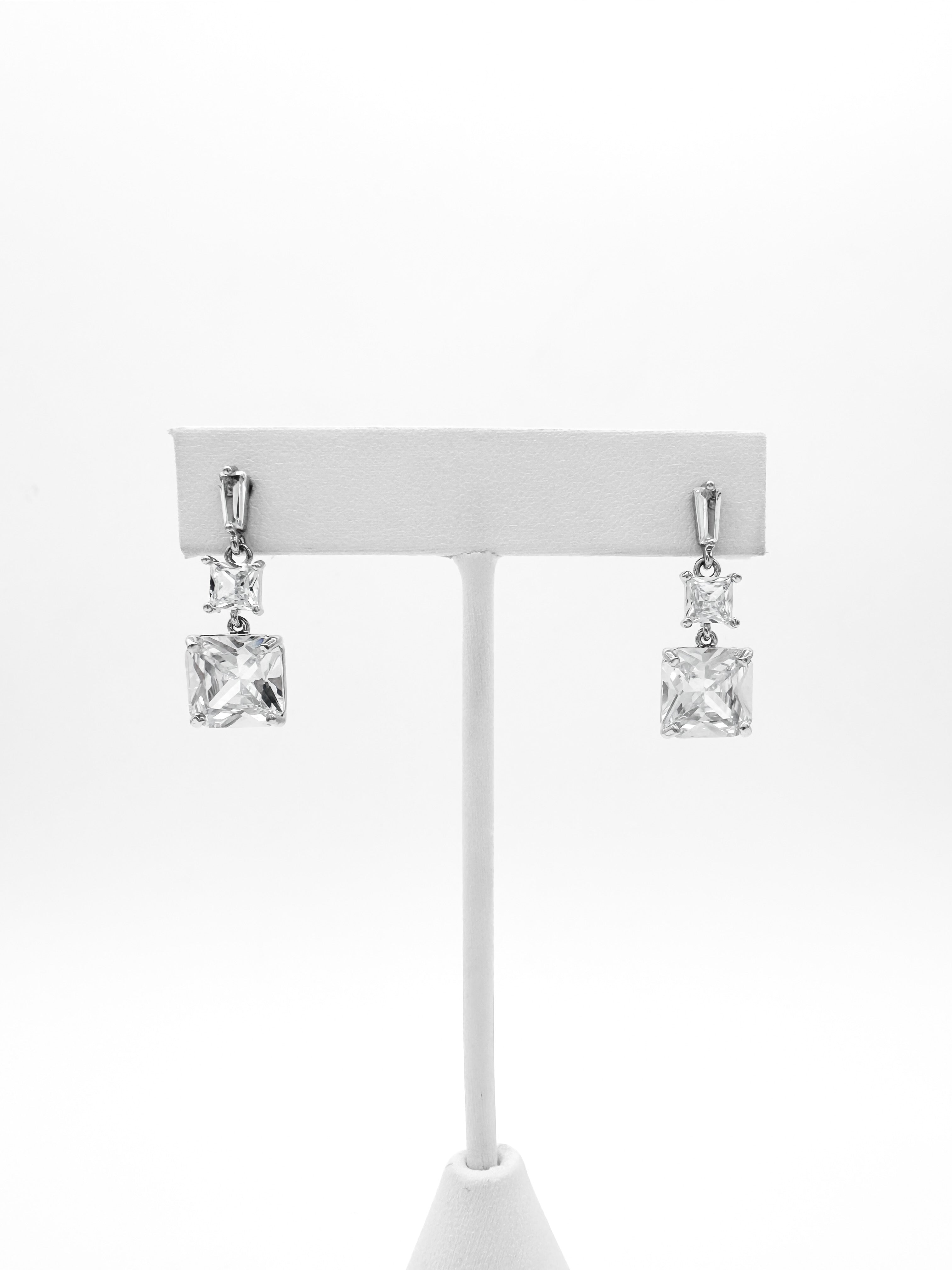 Aretes Barra y Cuadro