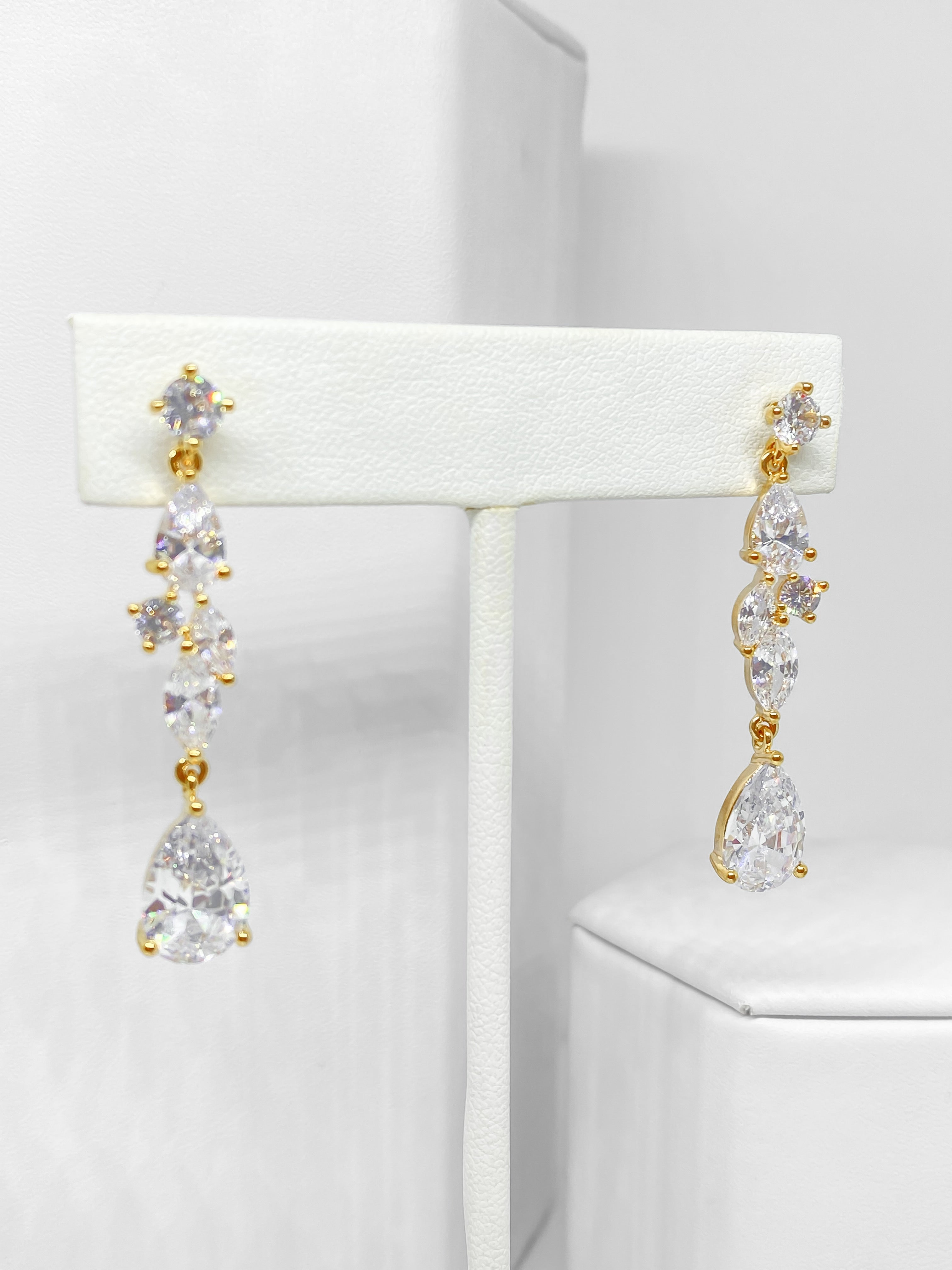 Aretes Magnolia Dorados