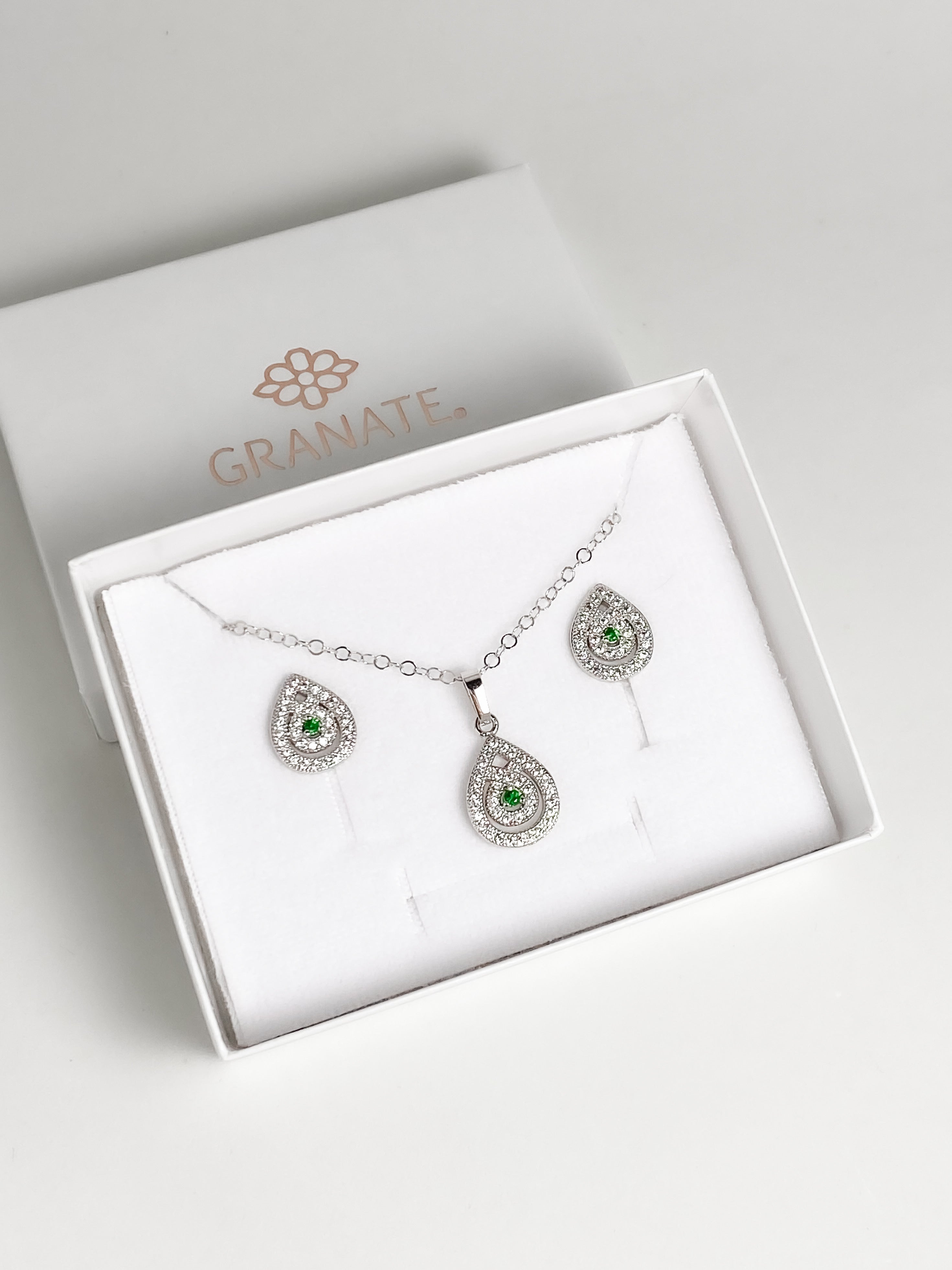 Juego Gota Verde Zirconias