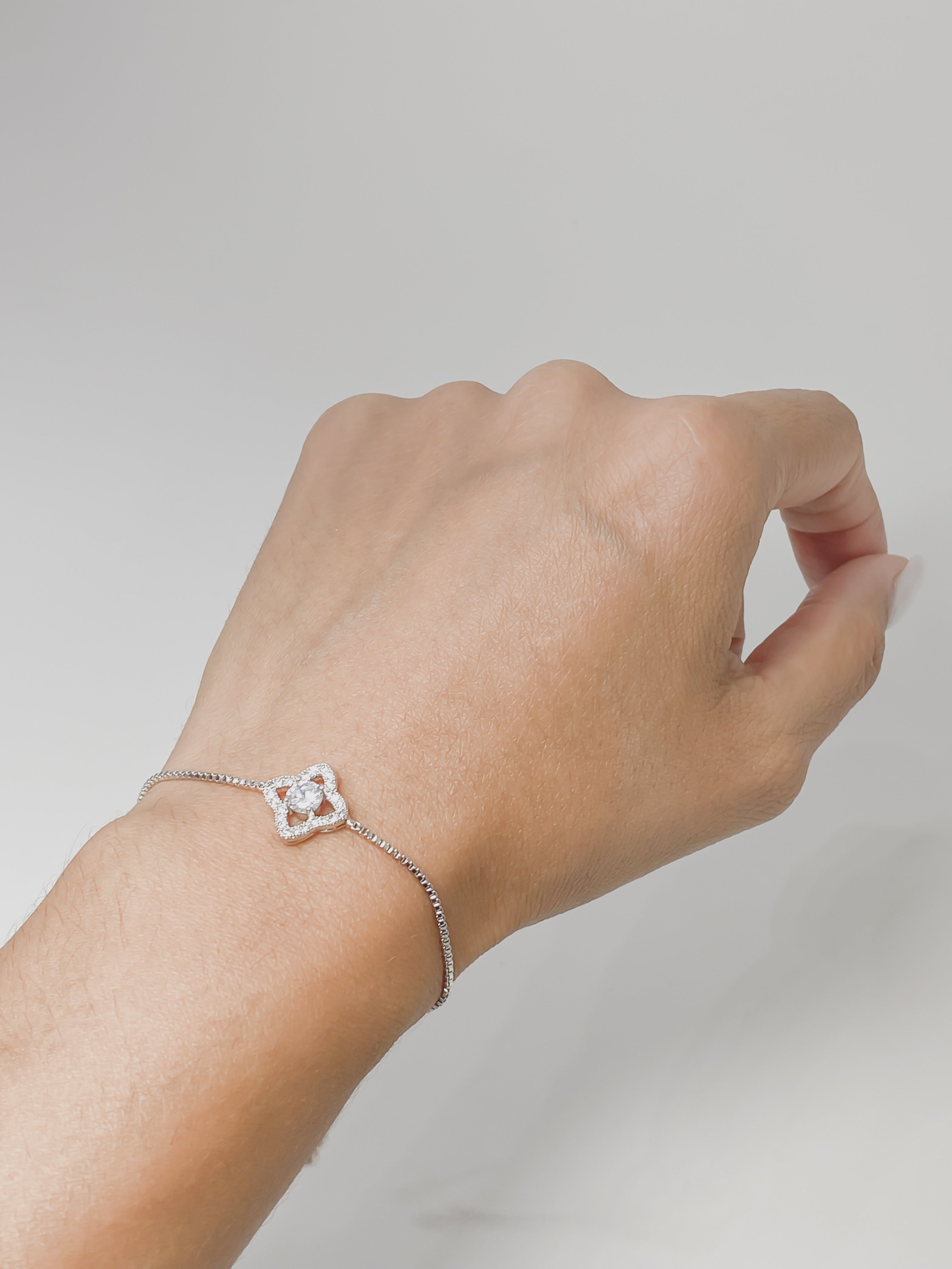 Pulsera Flor Zirconias