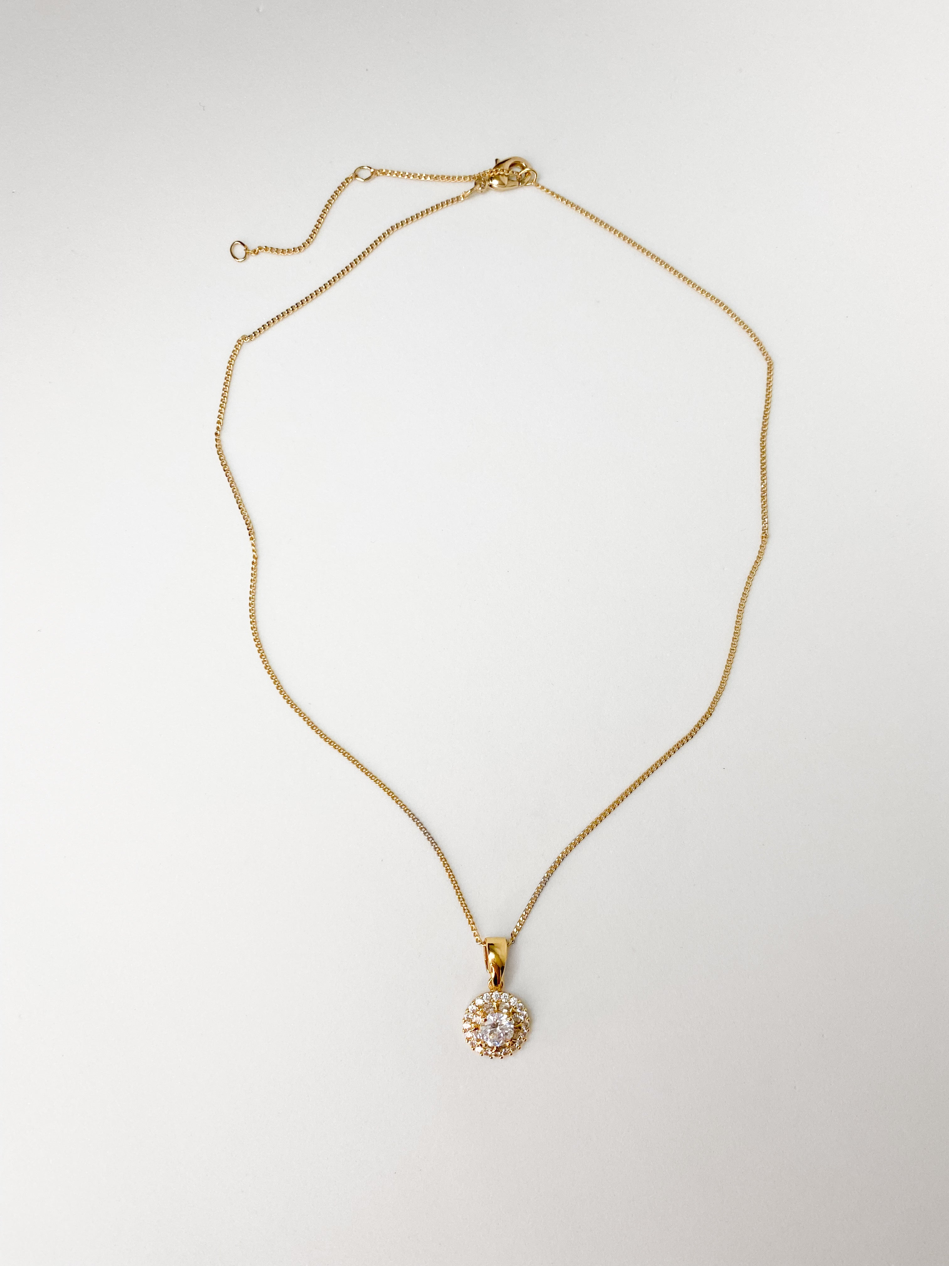 Collar Solitario Dorado